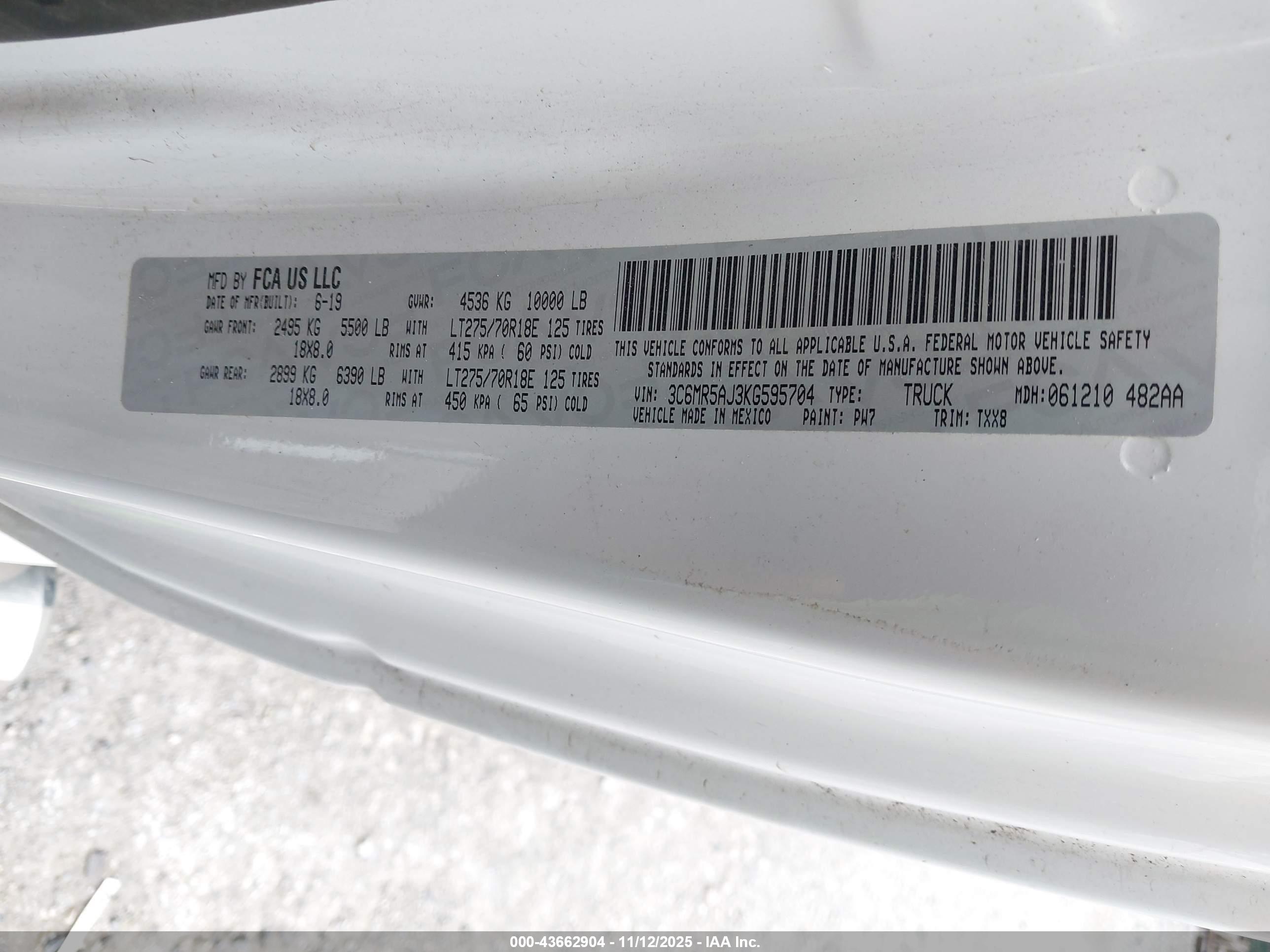 RAM 2500 image 9
