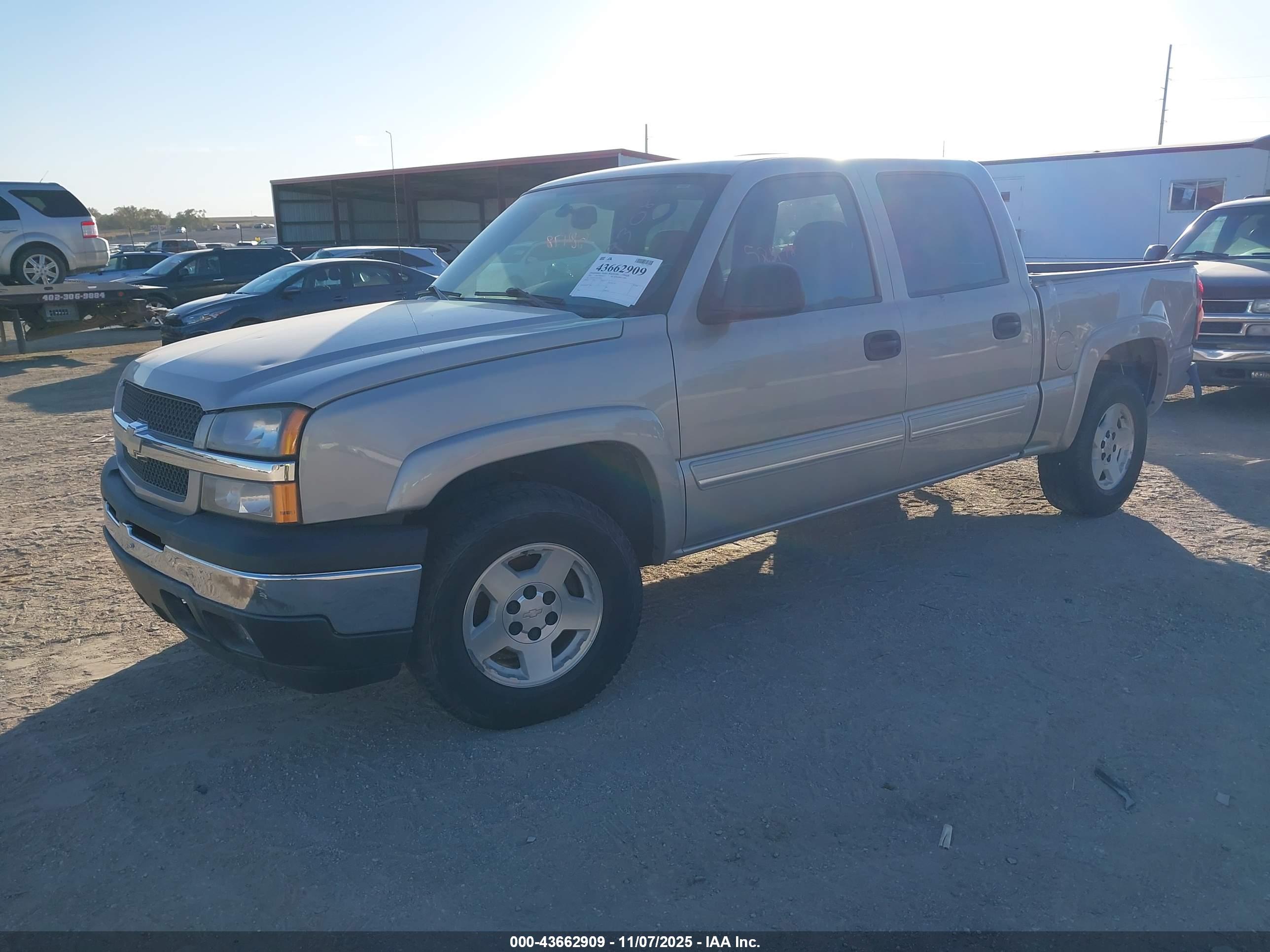 CHEVROLET SILVERADO image 2