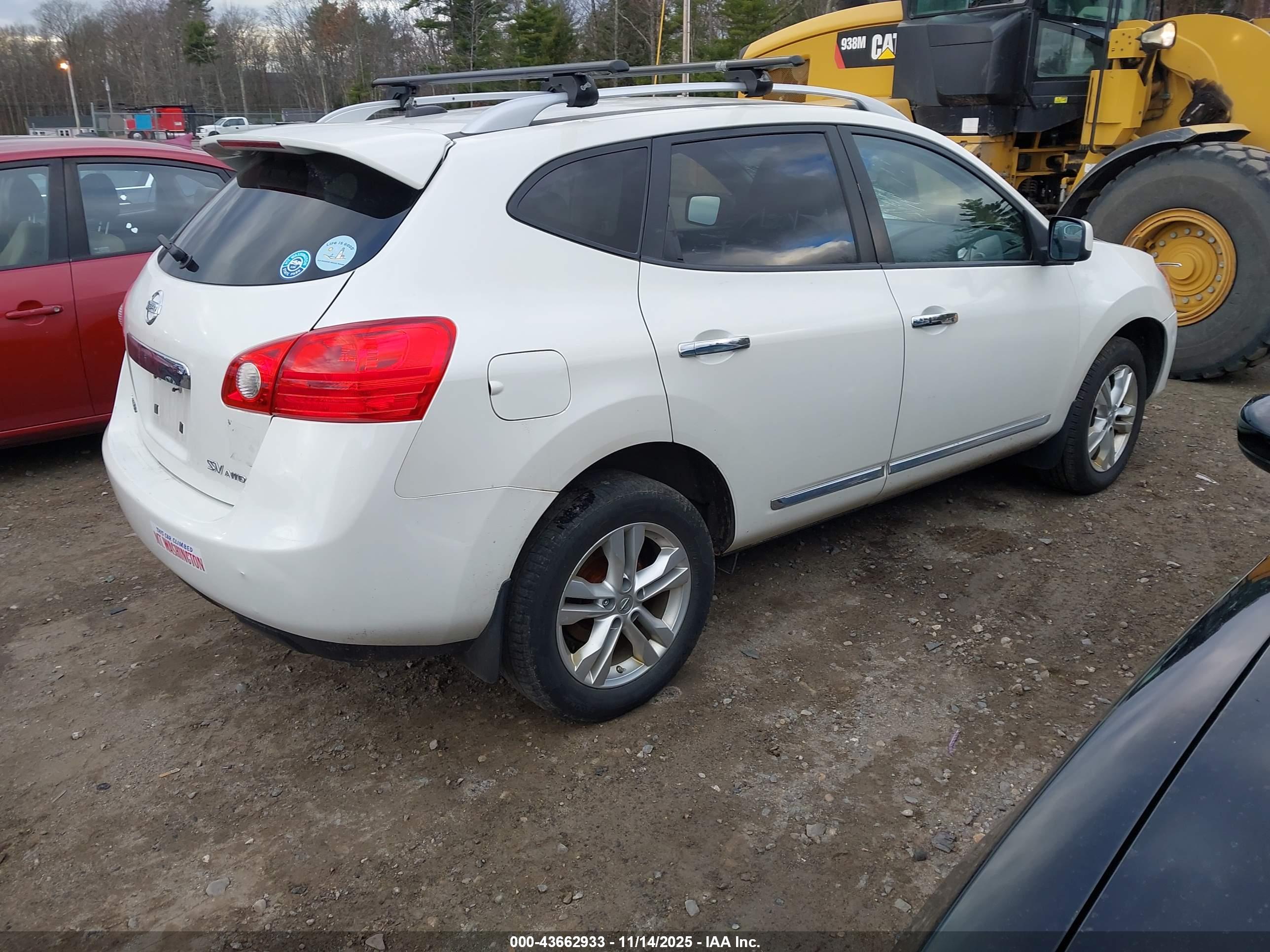 NISSAN ROGUE image 4