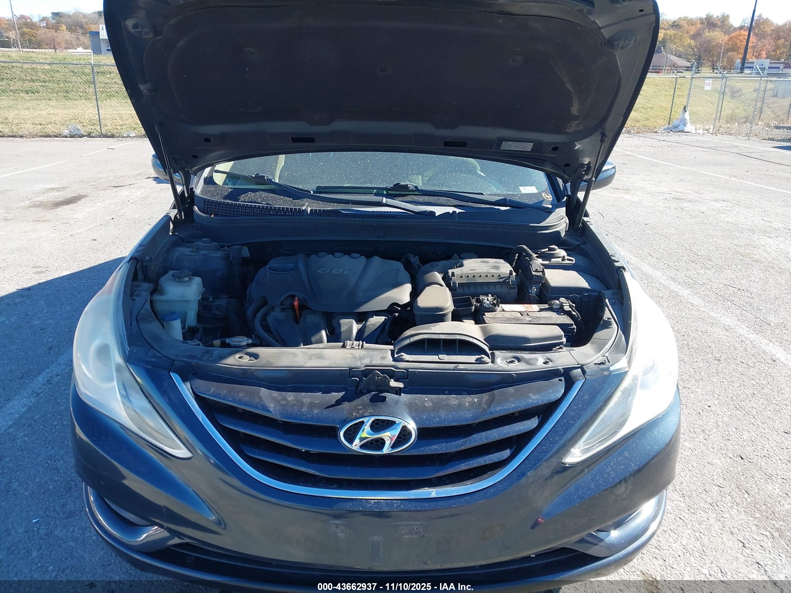 HYUNDAI SONATA image 10