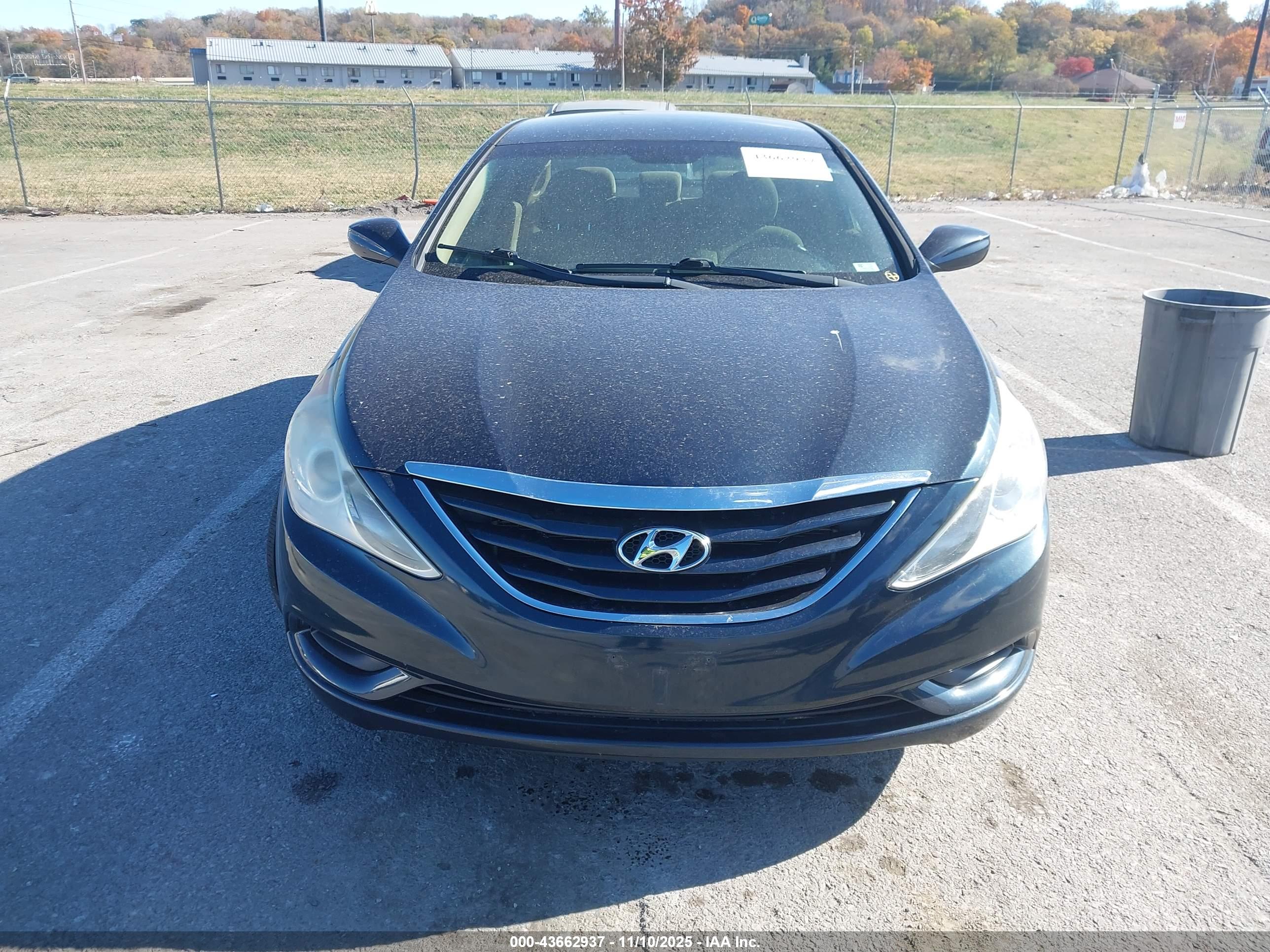 HYUNDAI SONATA image 6