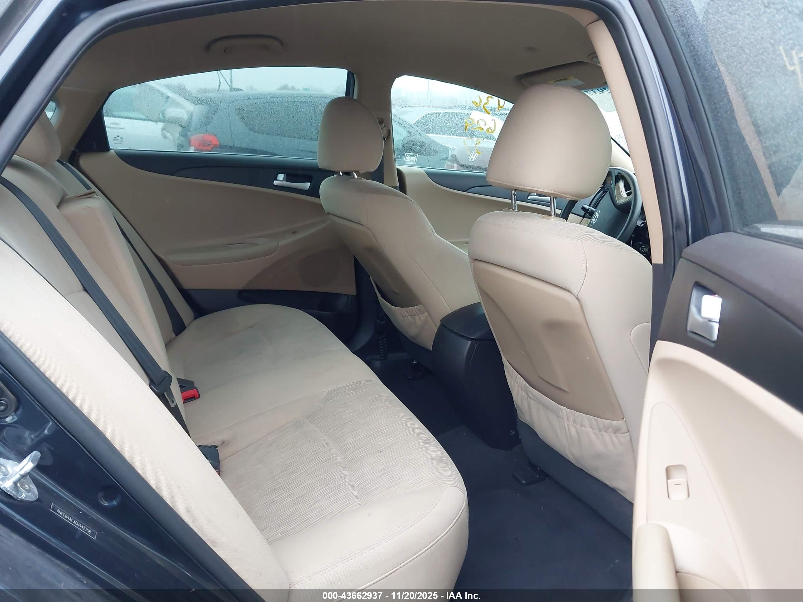 HYUNDAI SONATA image 8