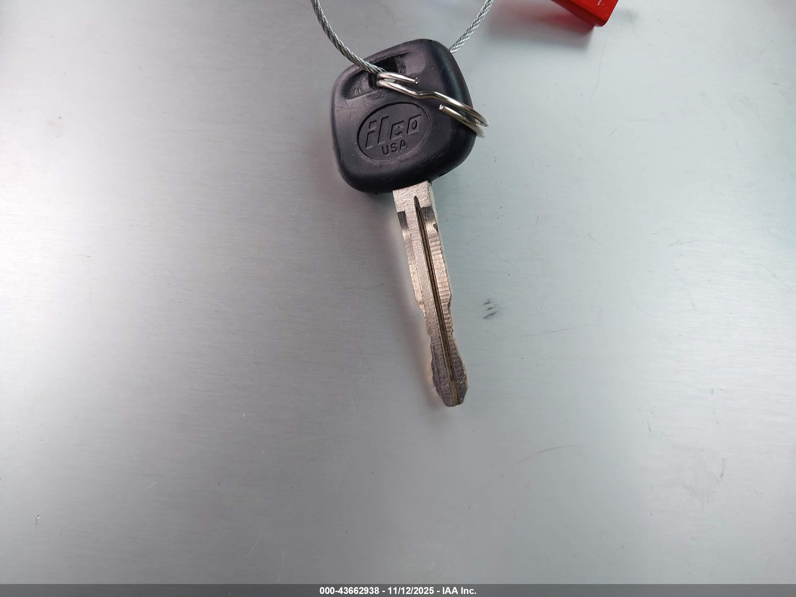 TOYOTA CAMRY image 11