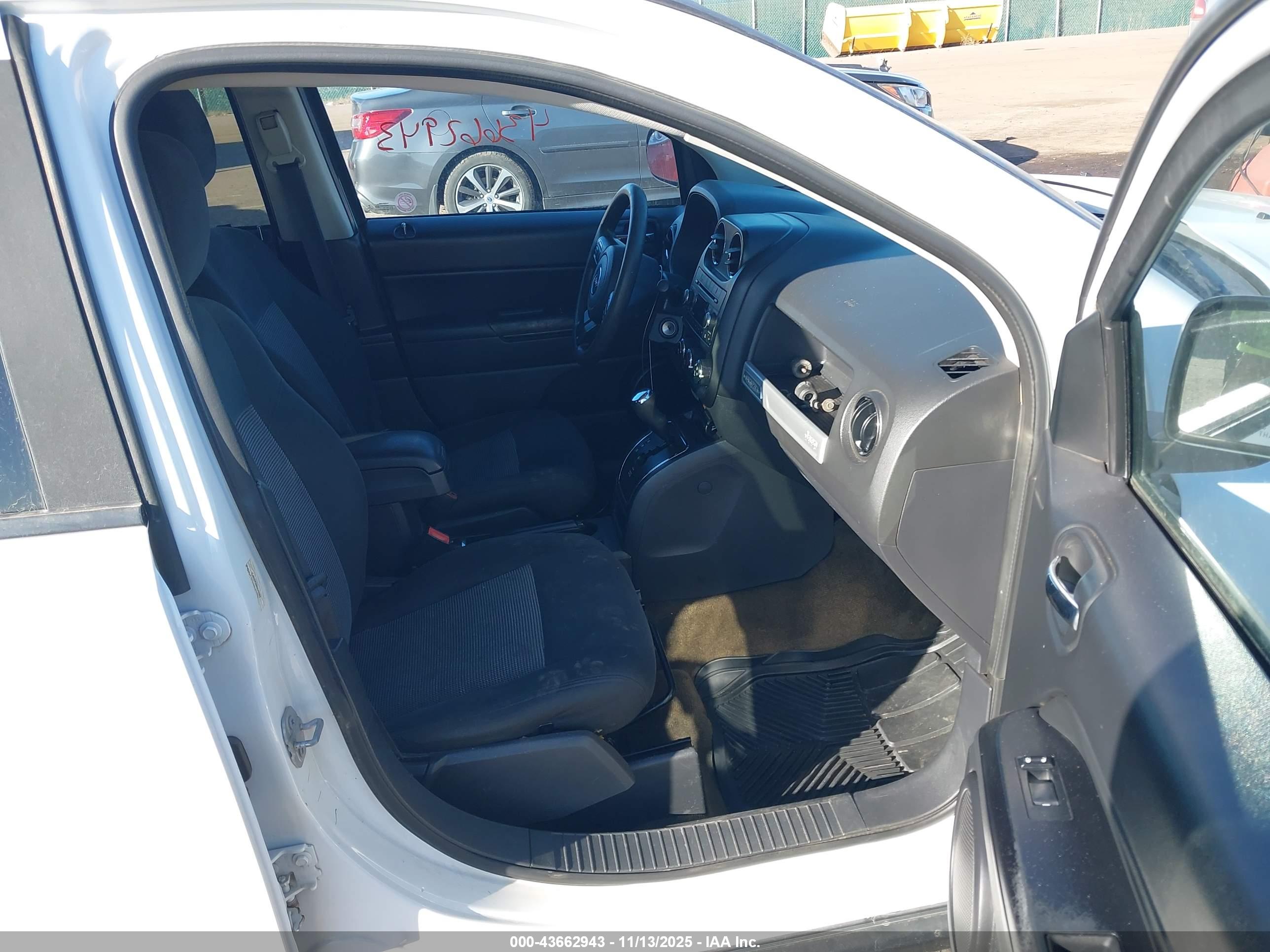 JEEP COMPASS image 5
