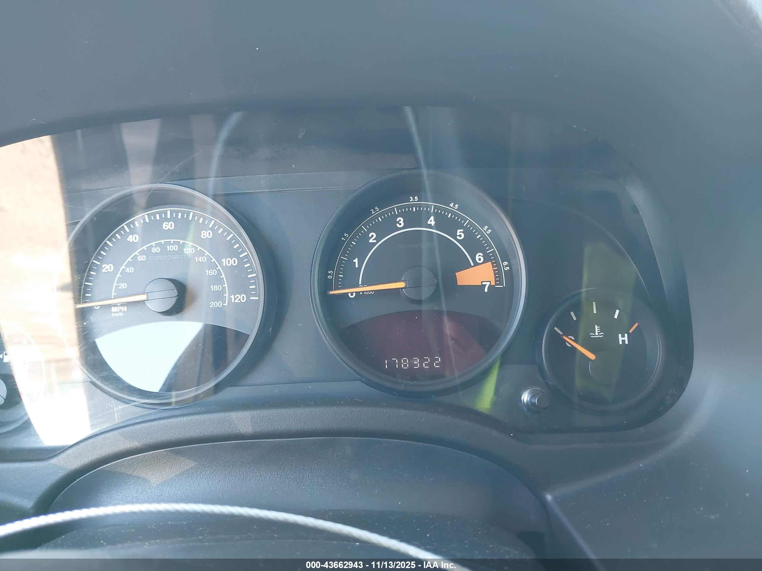 JEEP COMPASS image 7