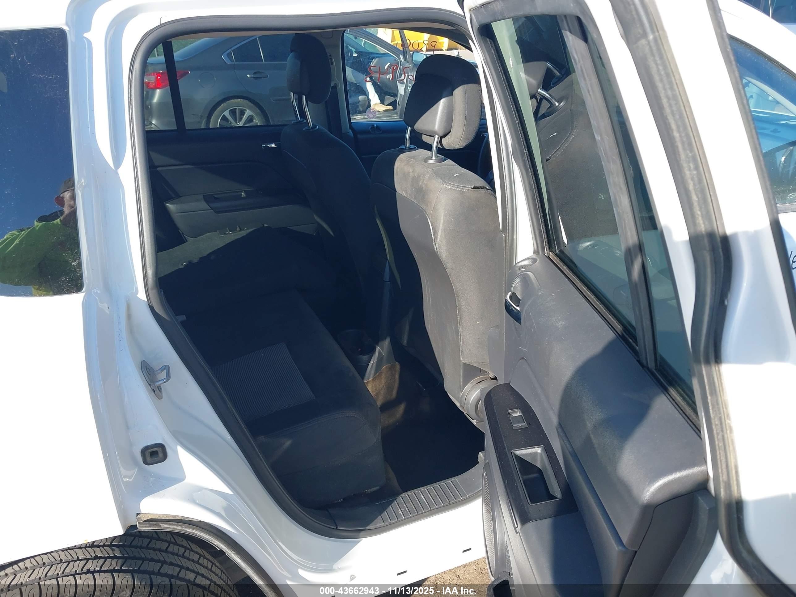 JEEP COMPASS image 8