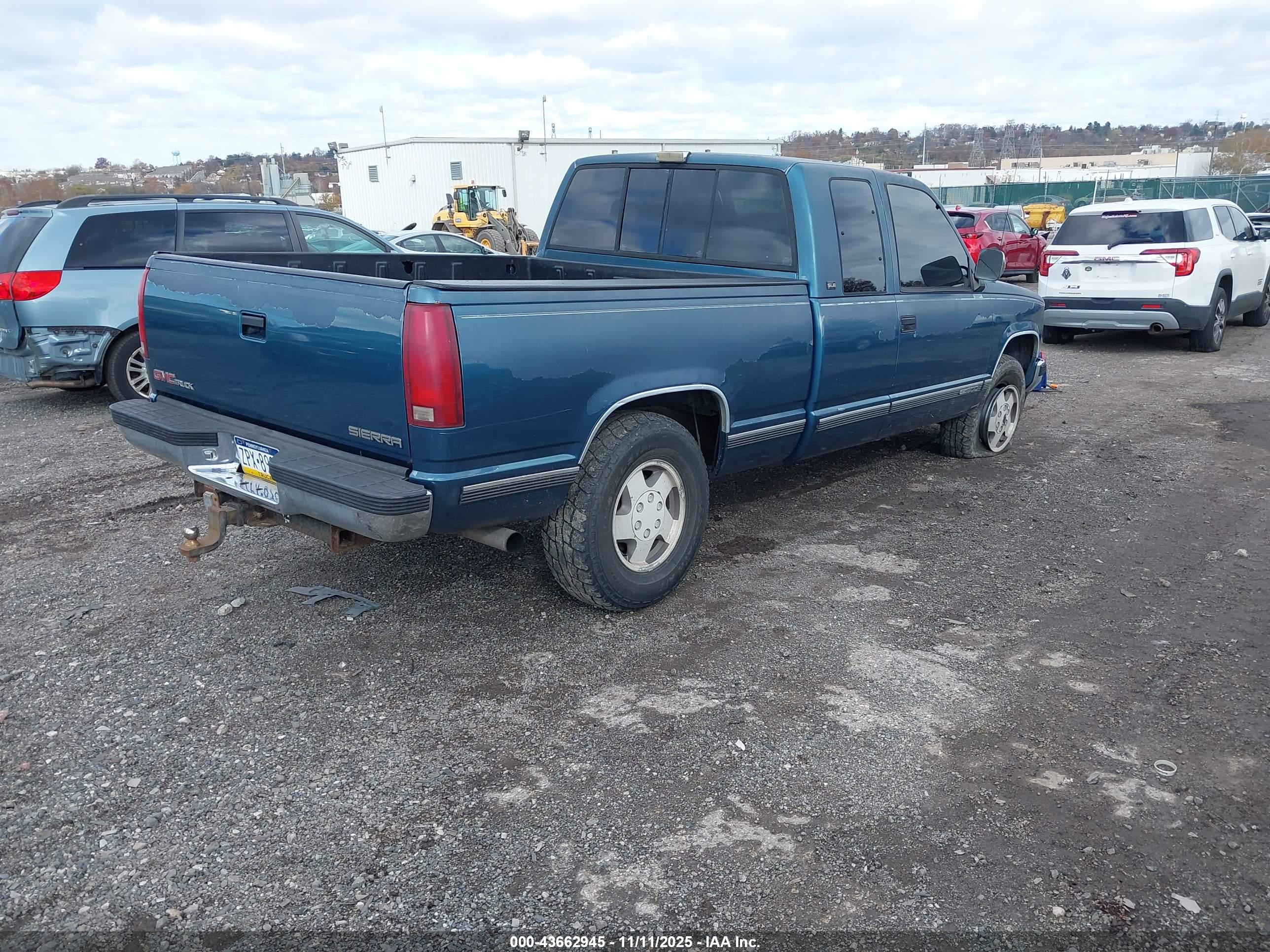 GMC SIERRA image 4