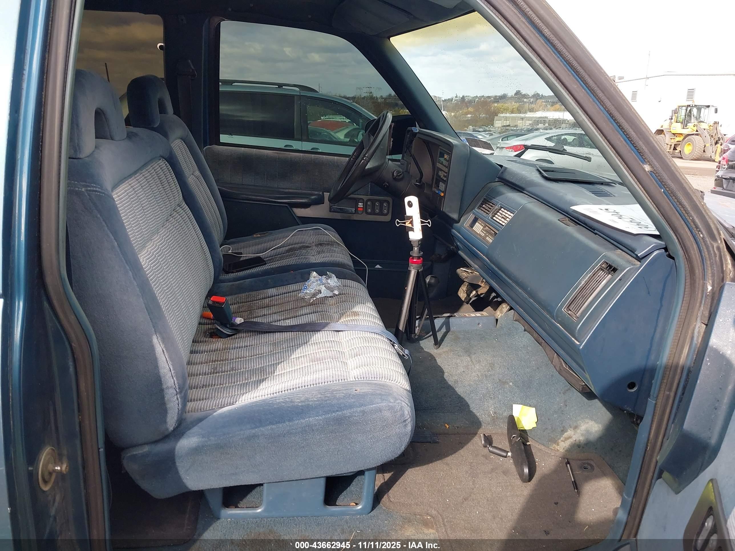 GMC SIERRA image 5