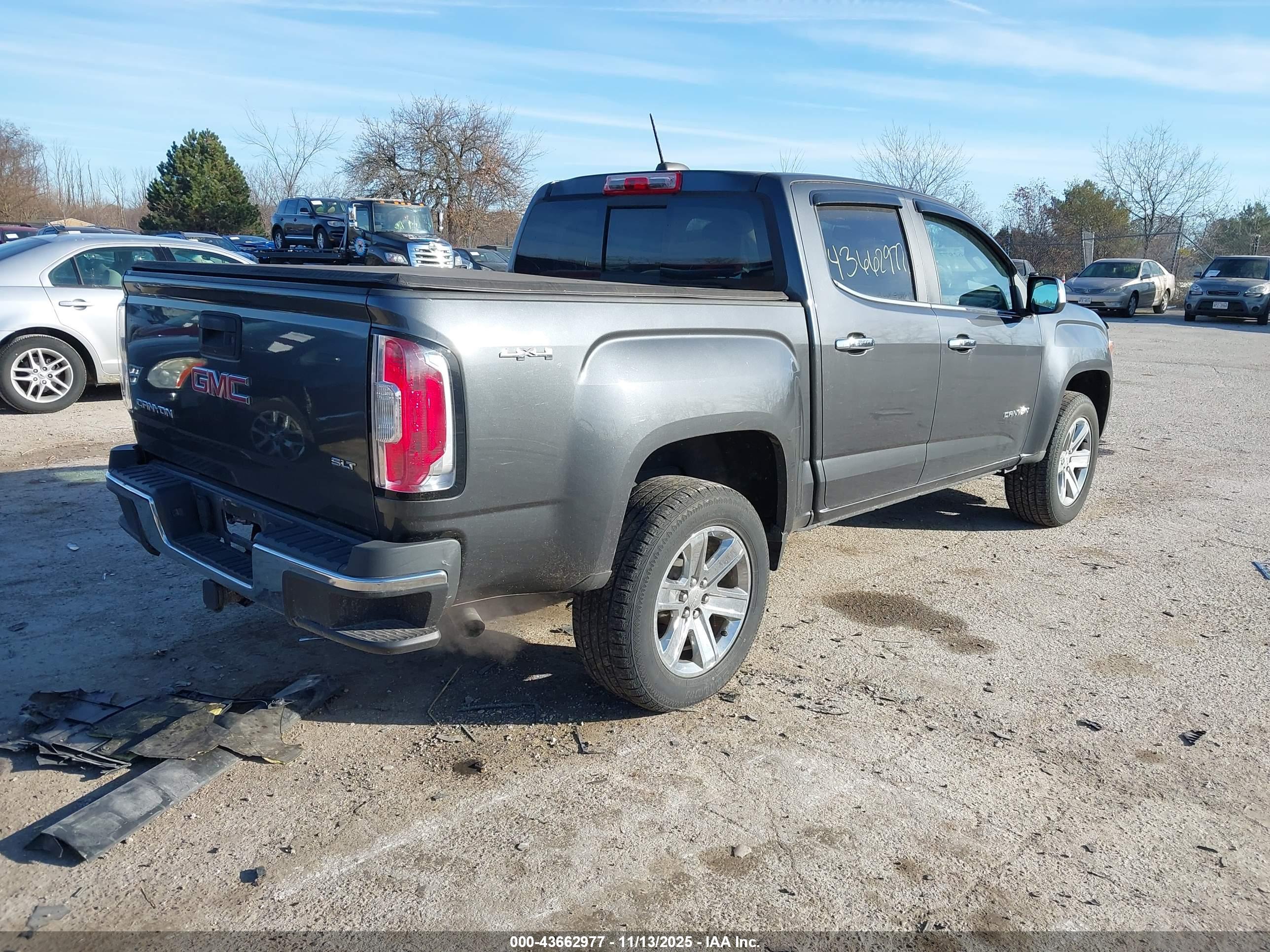 GMC CANYON image 4