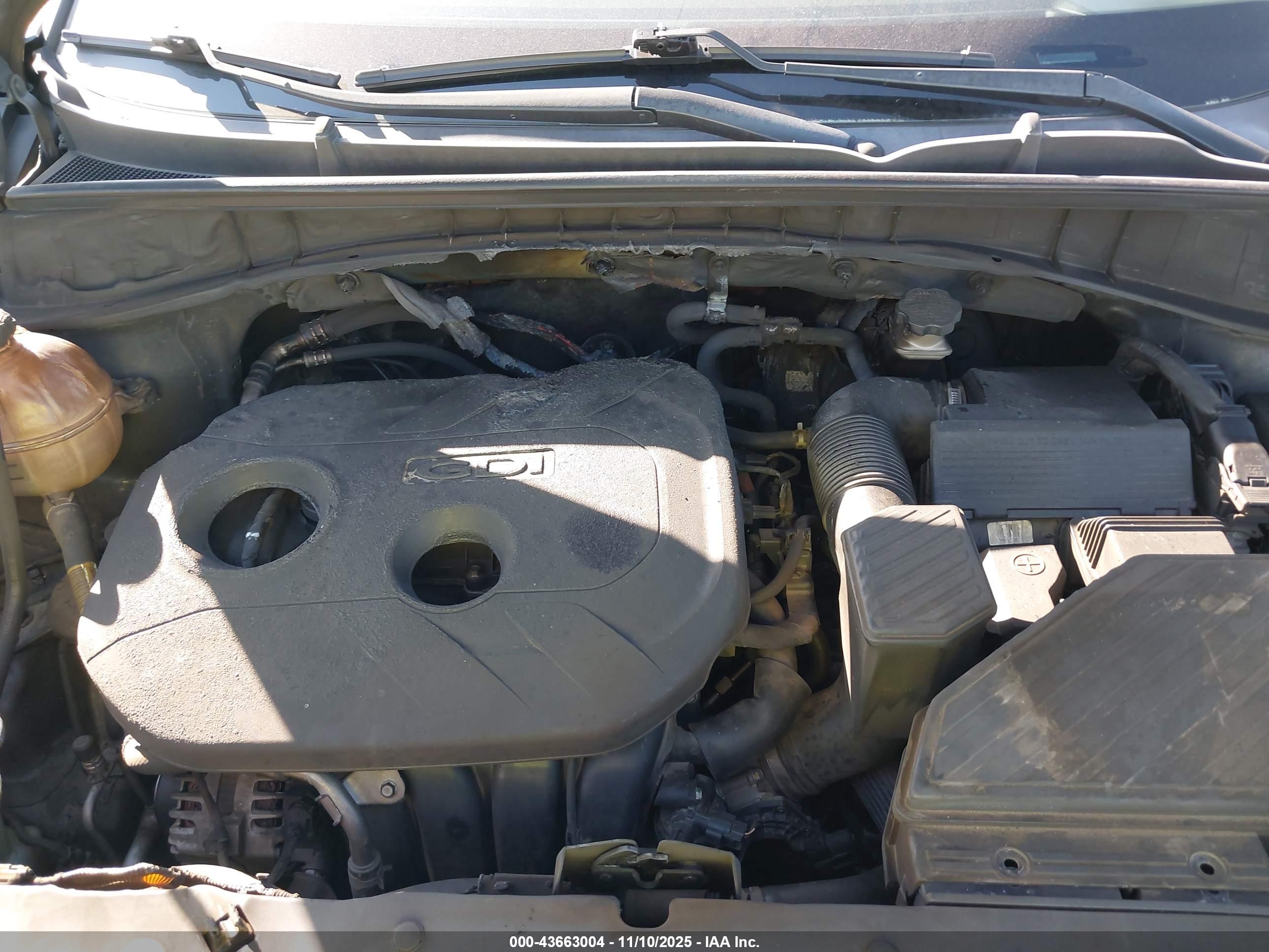 HYUNDAI TUCSON image 10