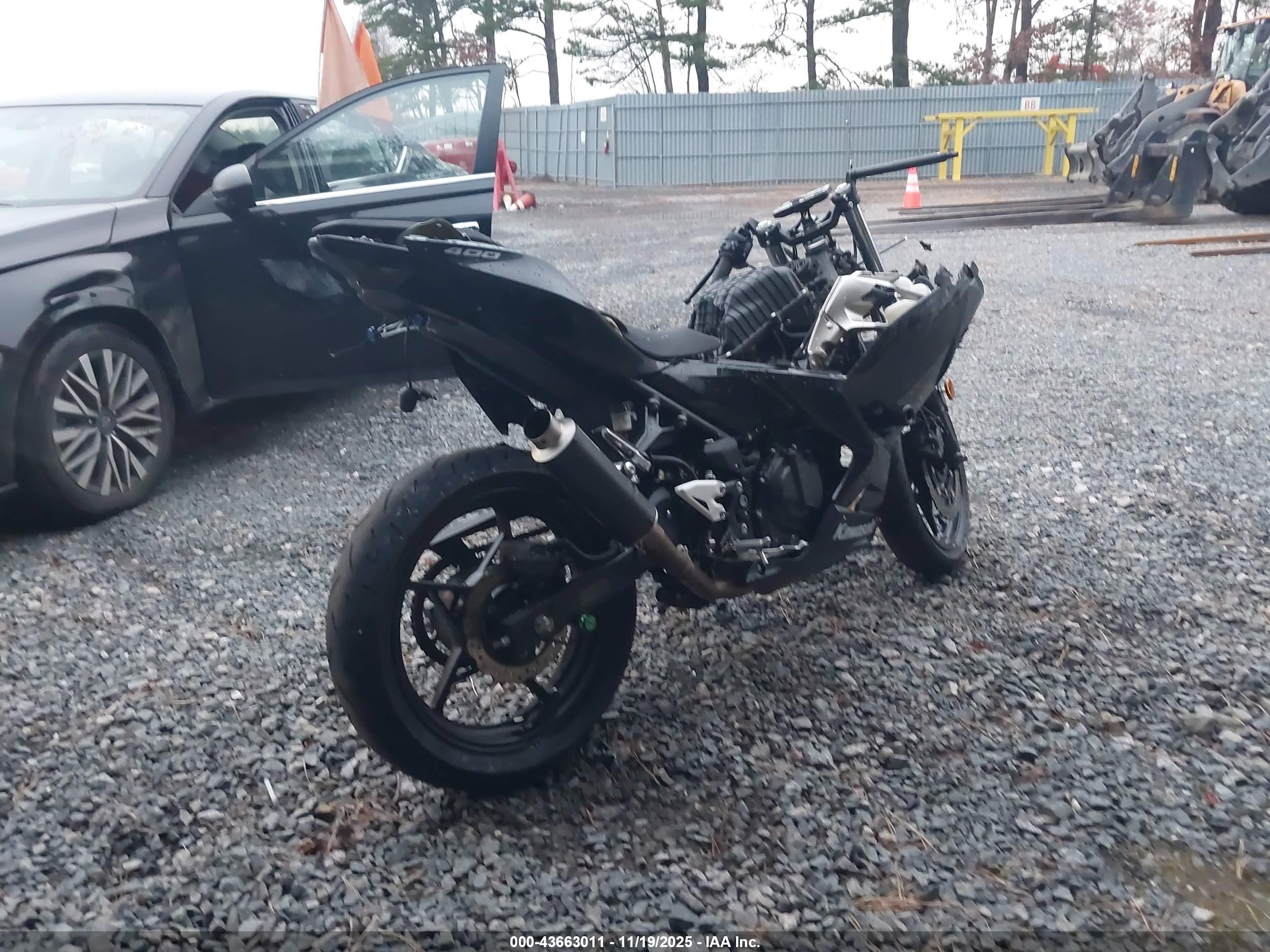 KAWASAKI EX400 image 4