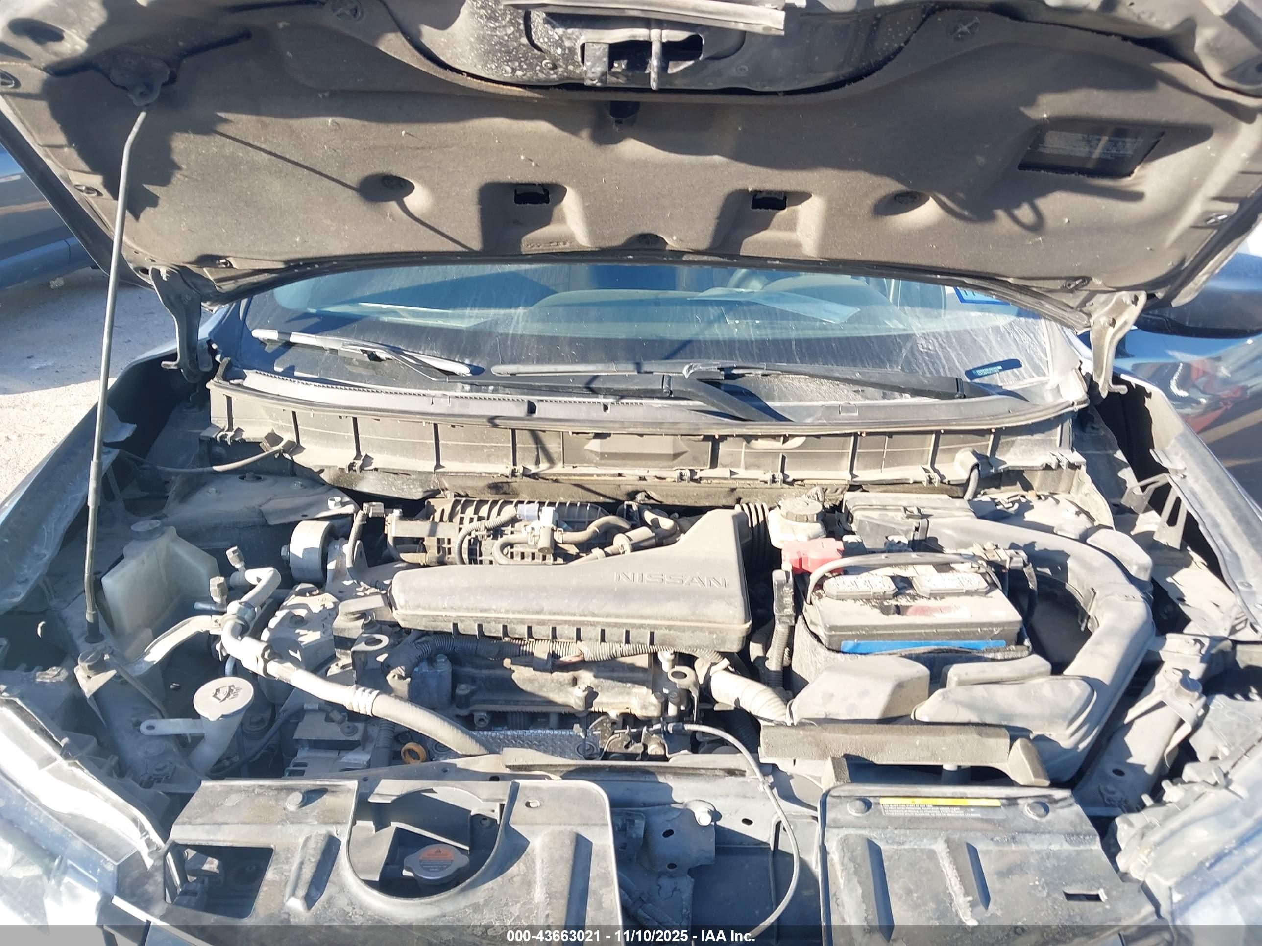 NISSAN ROGUE image 10