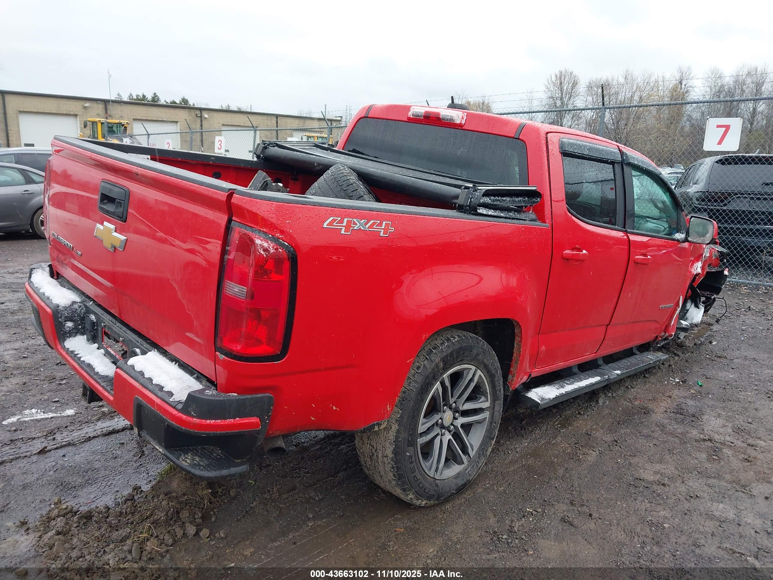 CHEVROLET COLORADO image 4