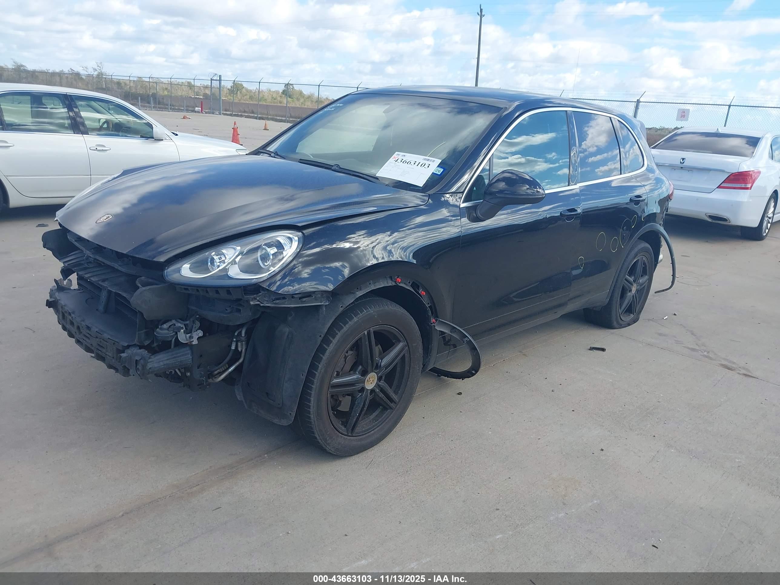 PORSCHE CAYENNE image 2
