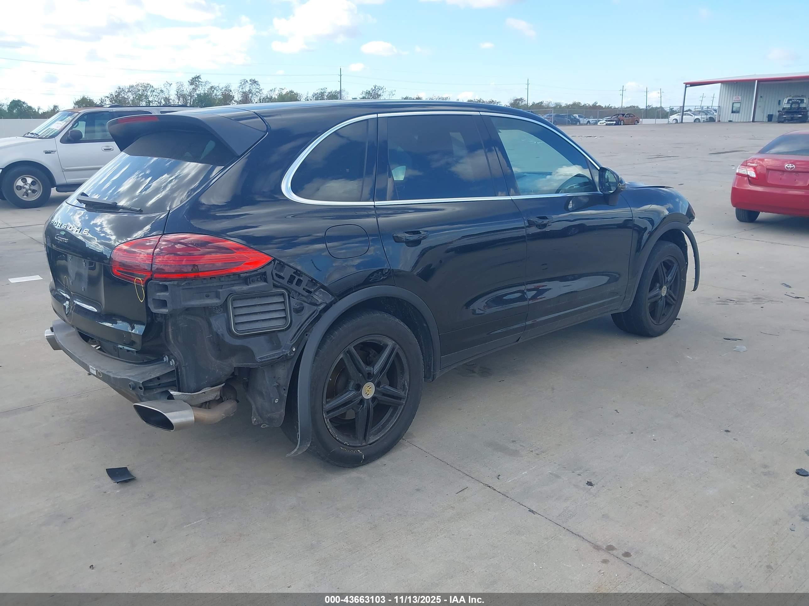 PORSCHE CAYENNE image 4