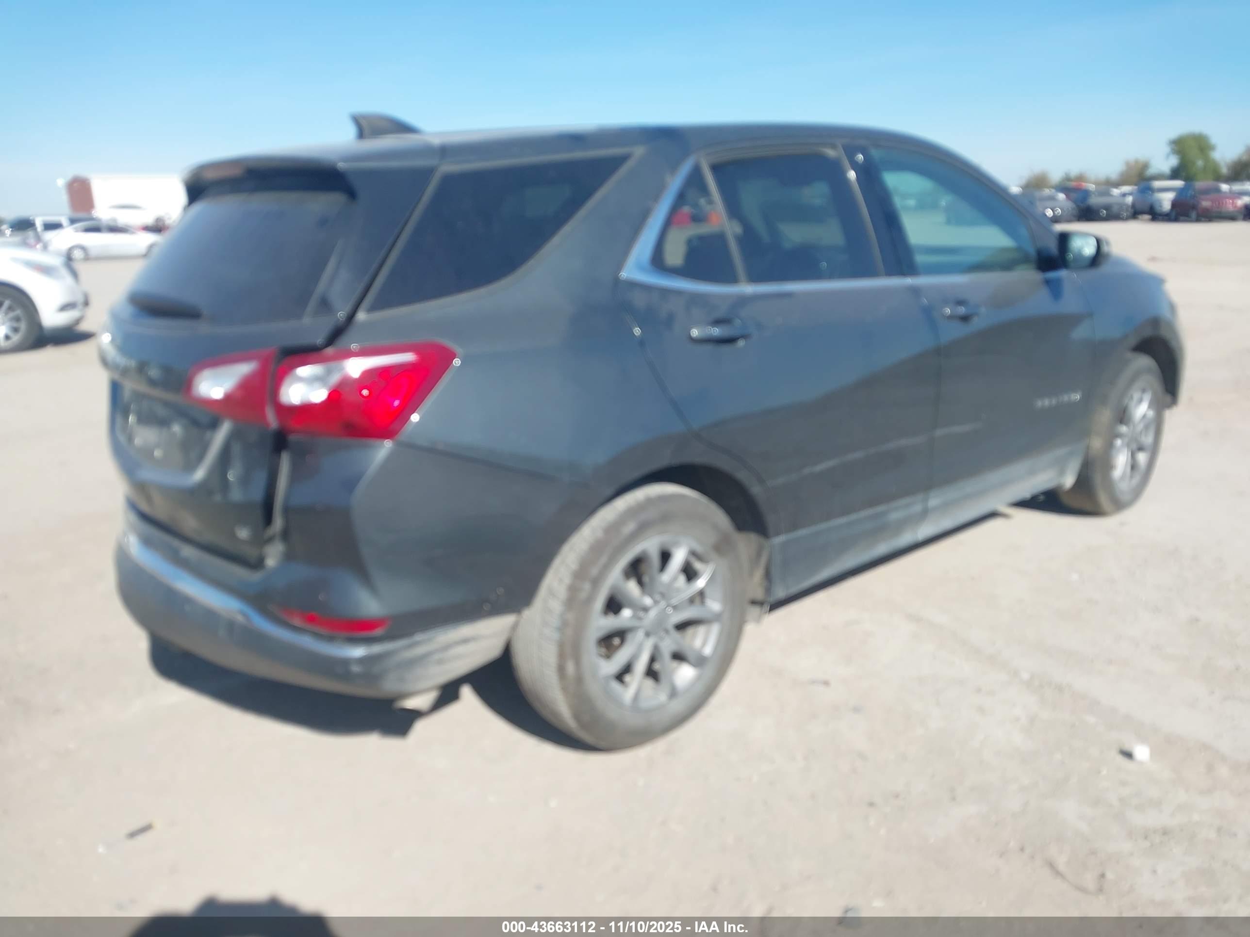 CHEVROLET EQUINOX image 4