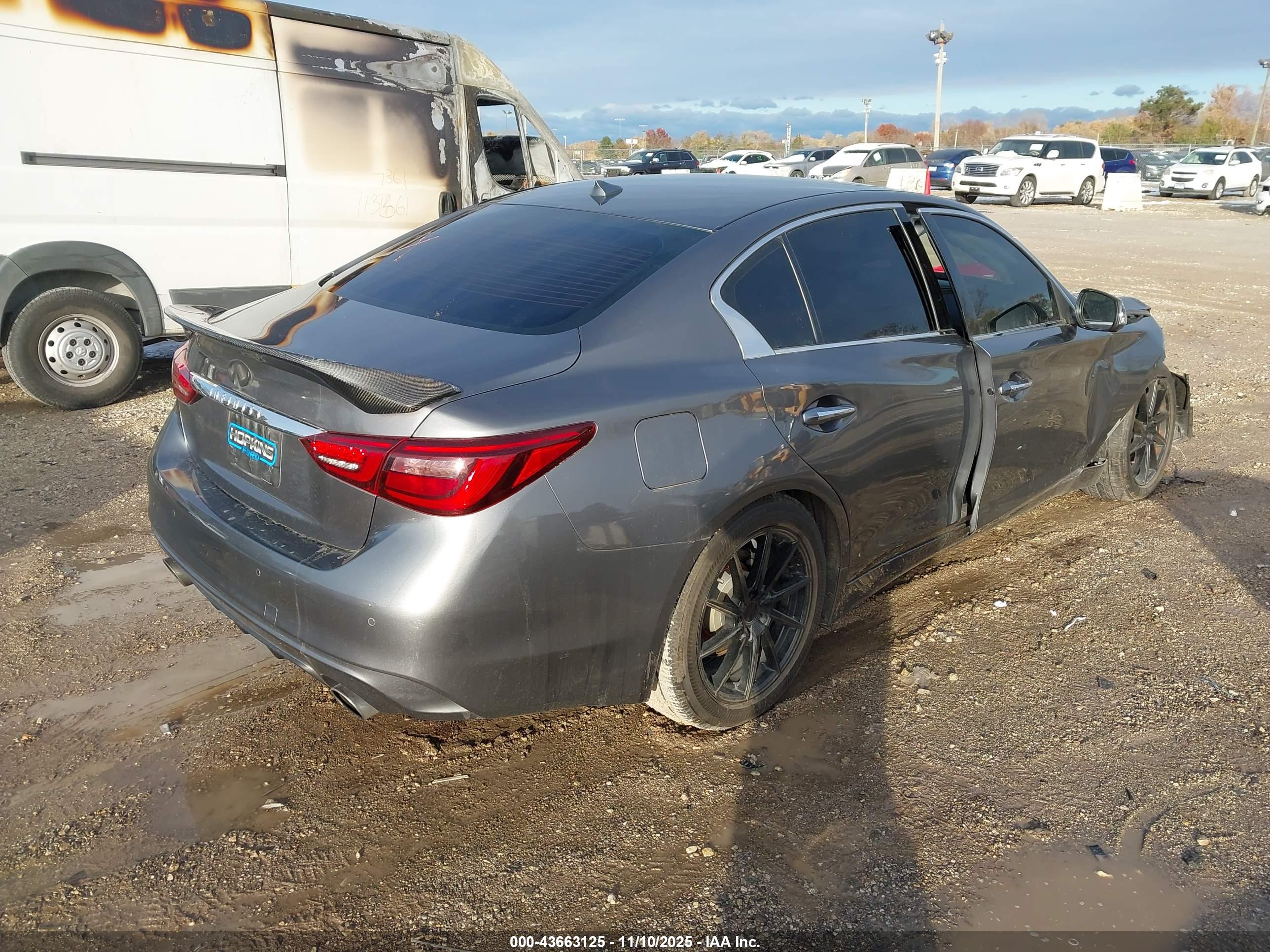 INFINITI Q50 image 4