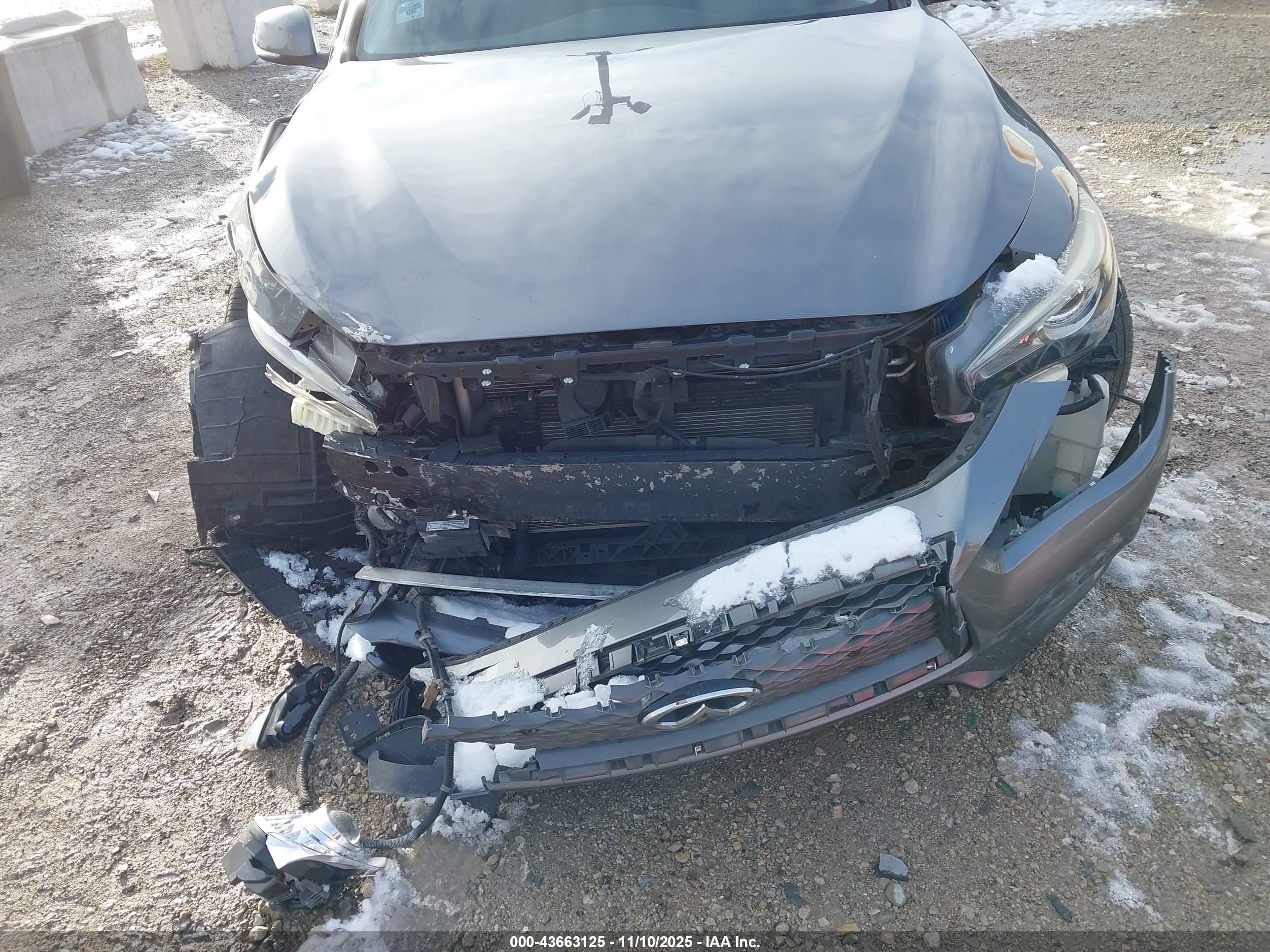 INFINITI Q50 image 6