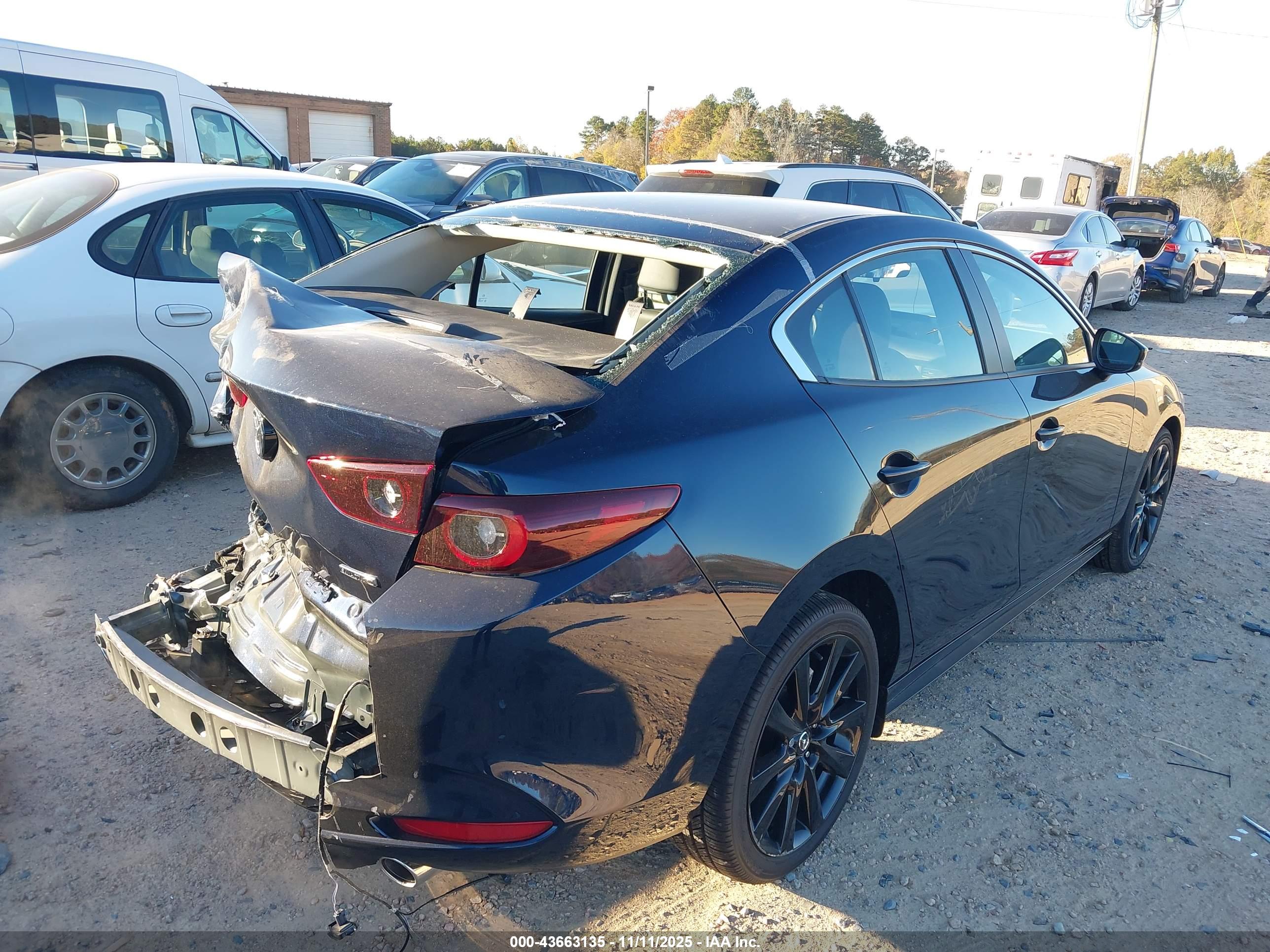 MAZDA MAZDA3 image 4