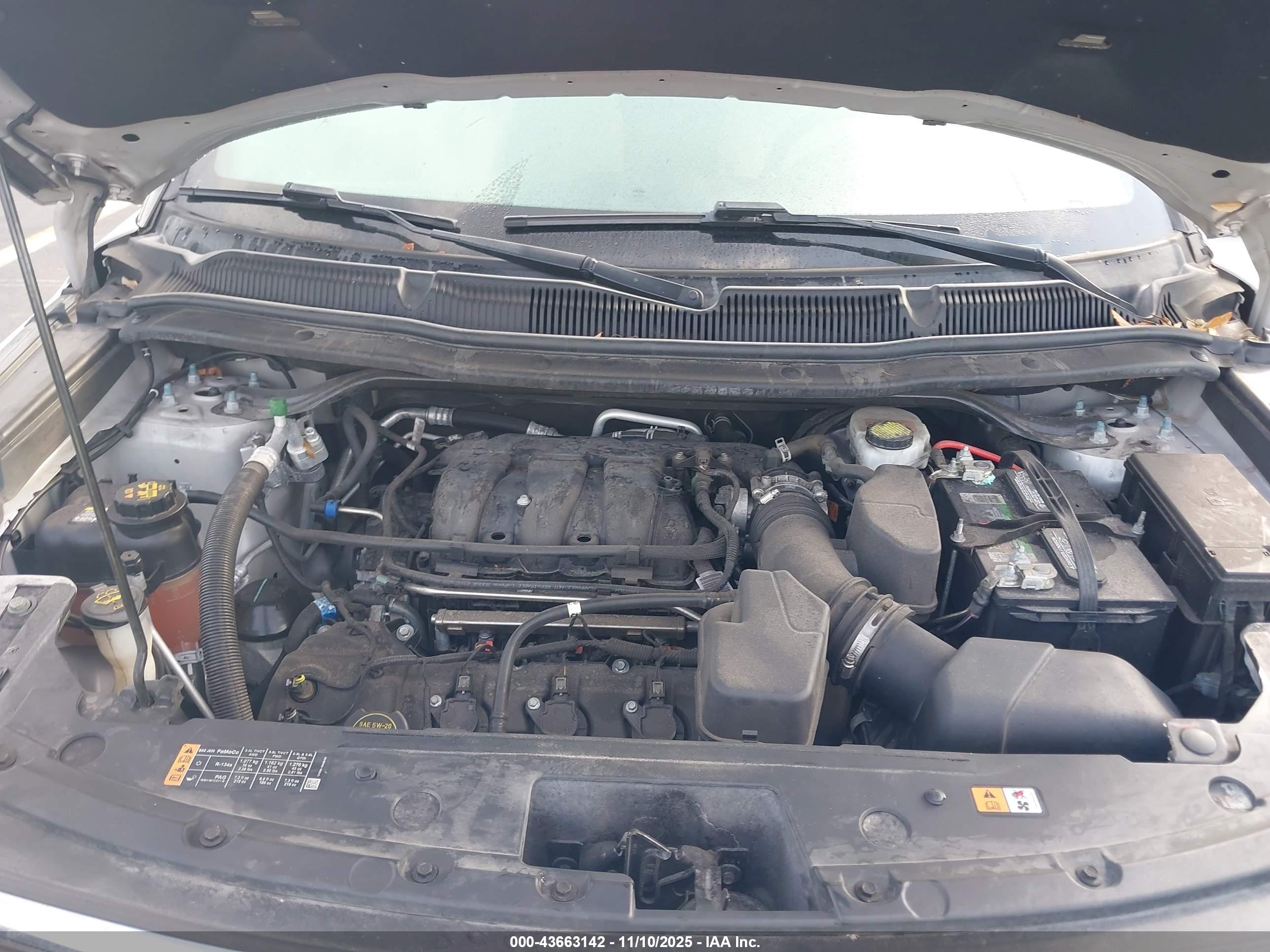 FORD EXPLORER image 10