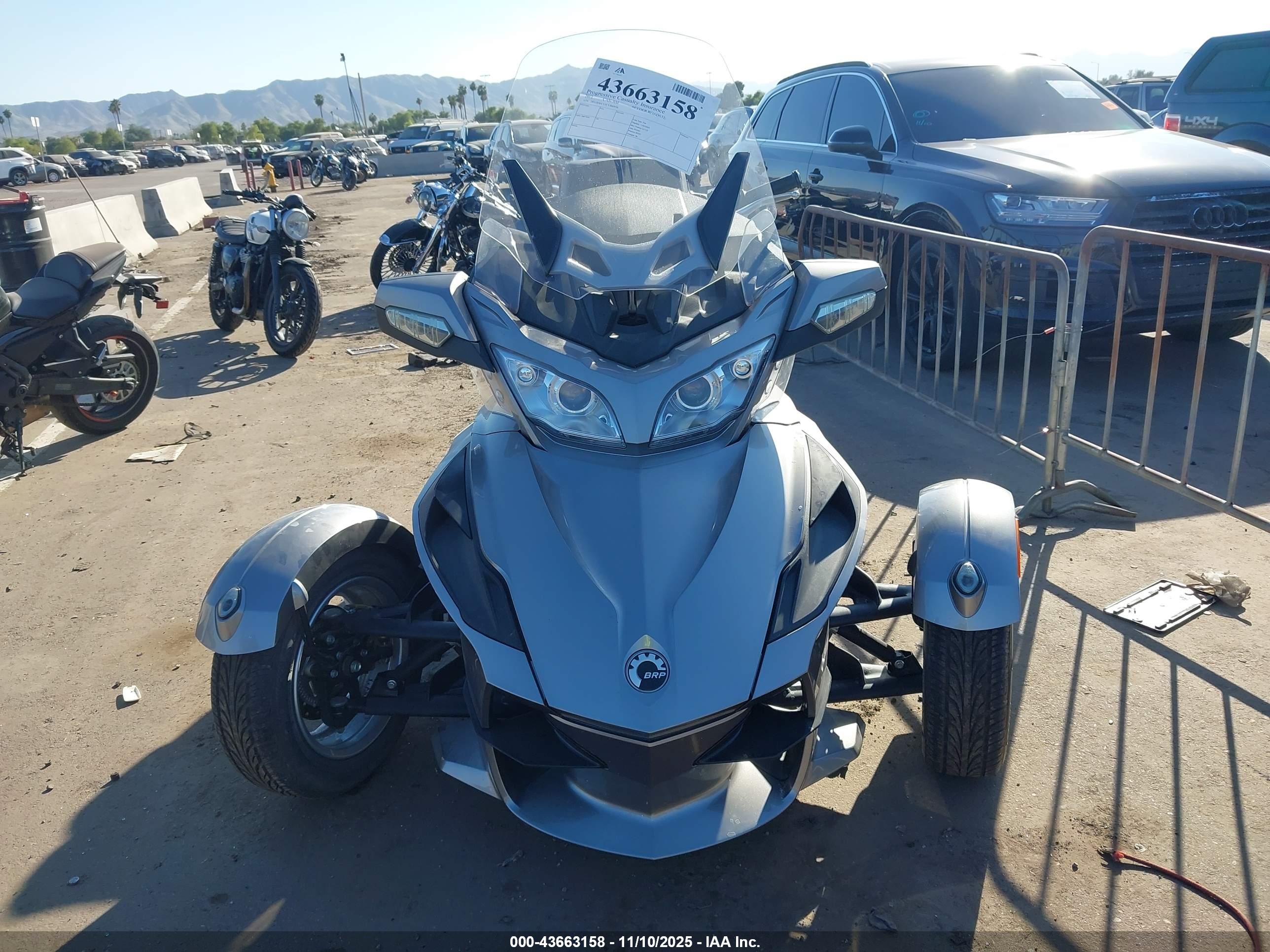 CAN-AM SPYDER image 5