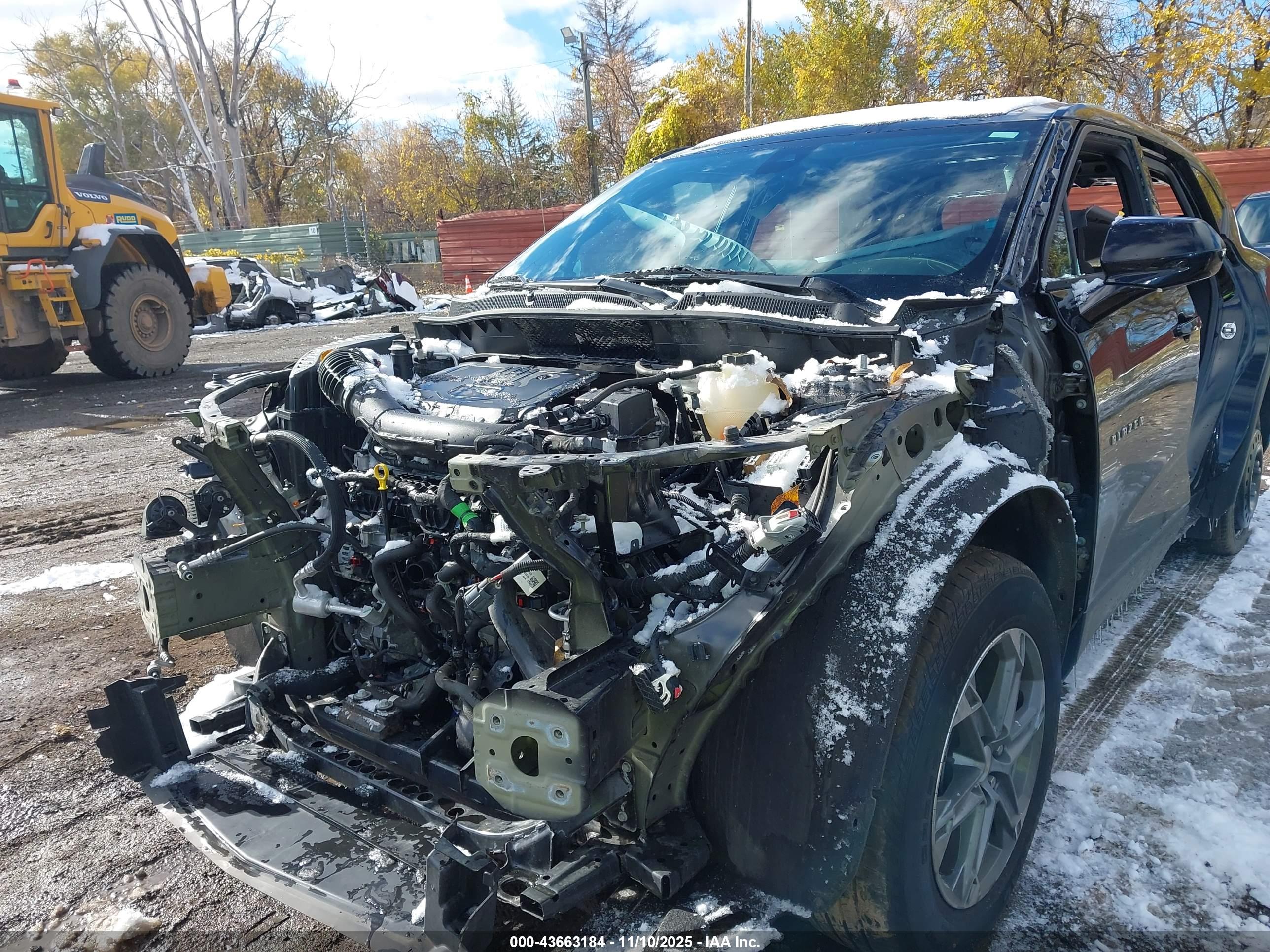 CHEVROLET BLAZER image 6