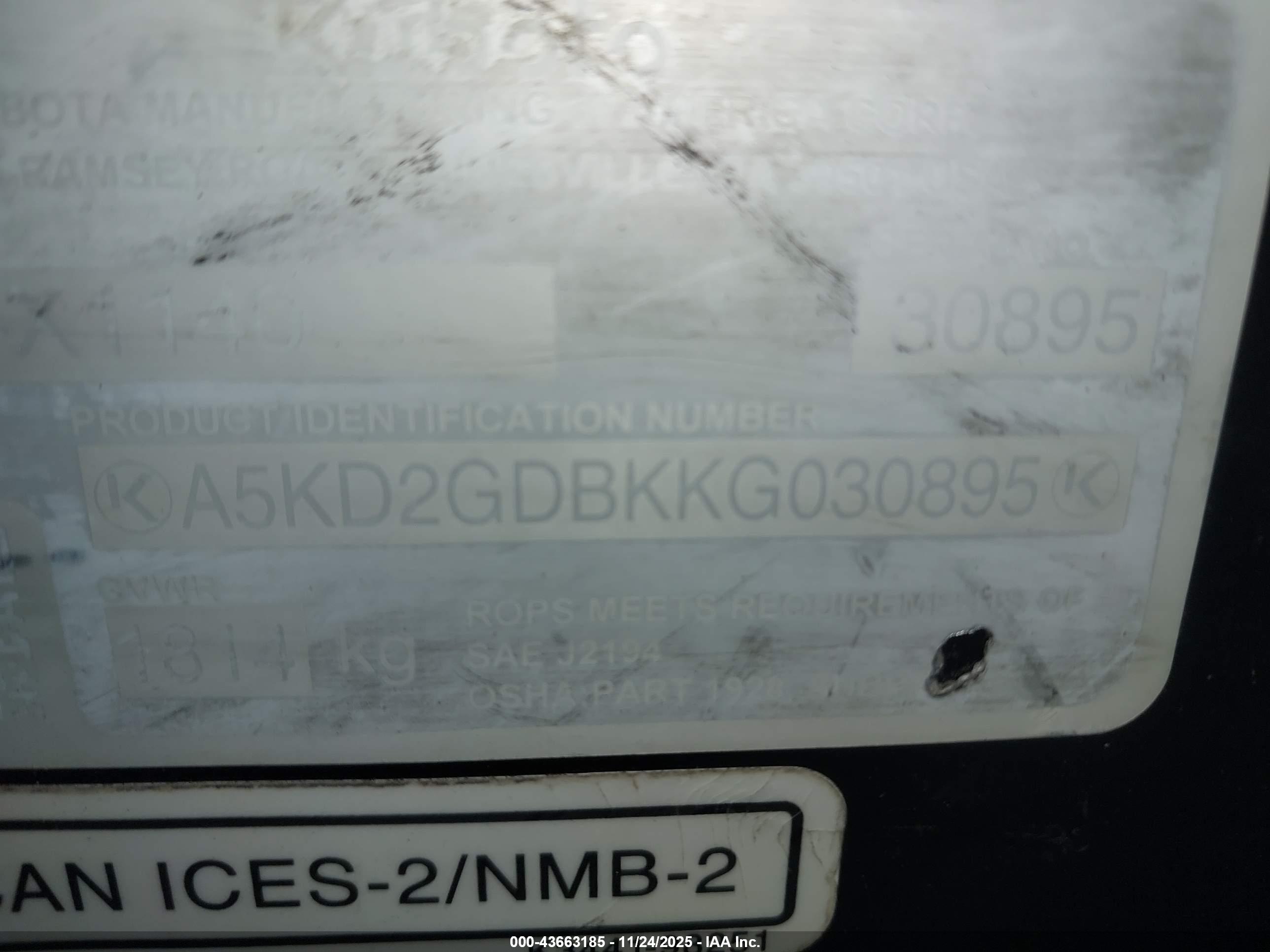 KUBOTA RTV-X900 image 9