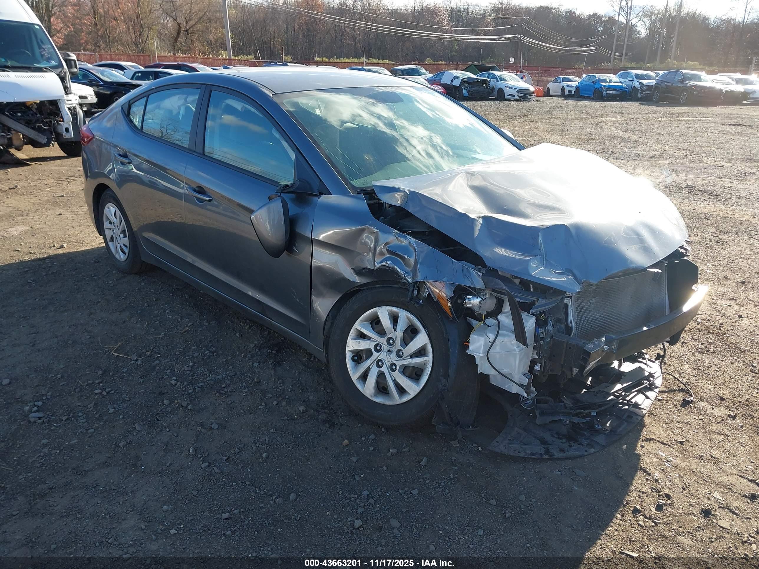 HYUNDAI ELANTRA image 6