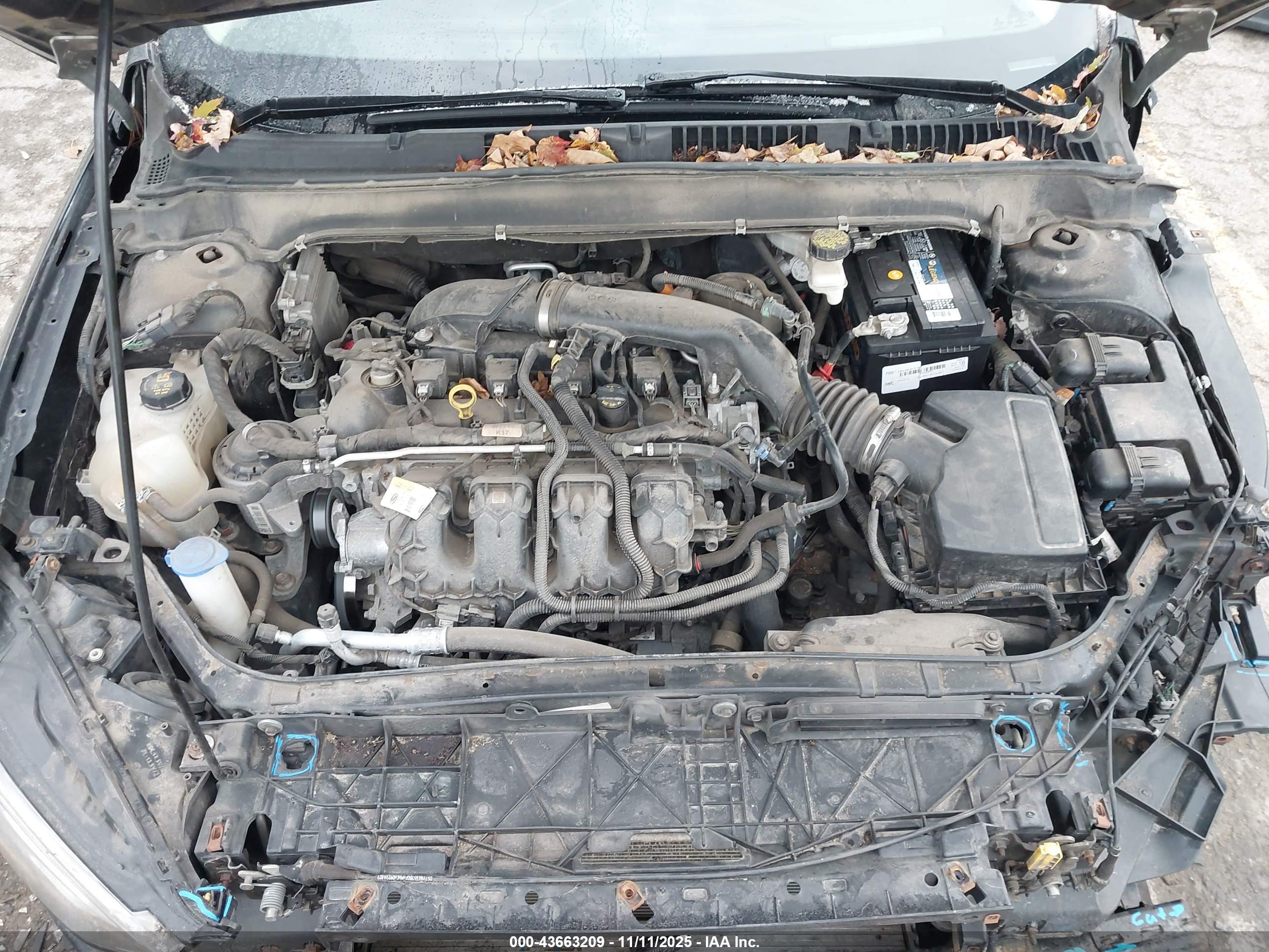 FORD FUSION image 10