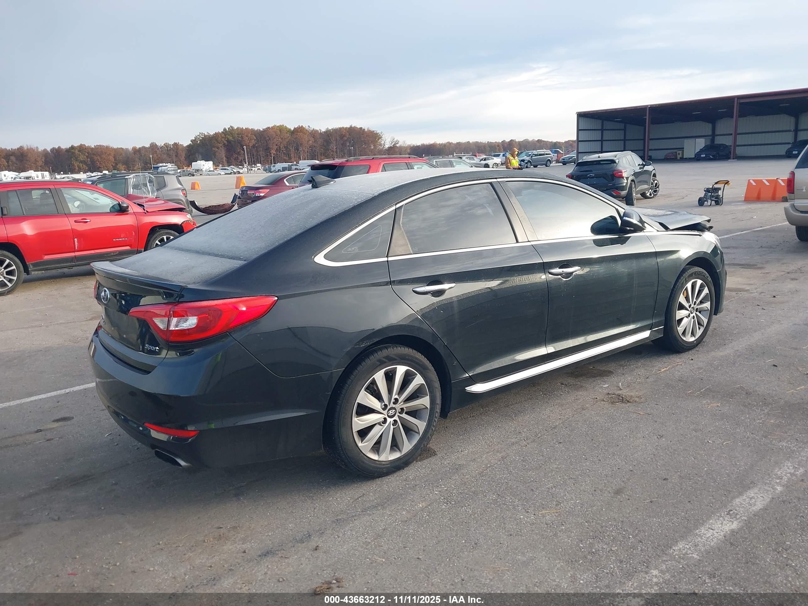 HYUNDAI SONATA image 4