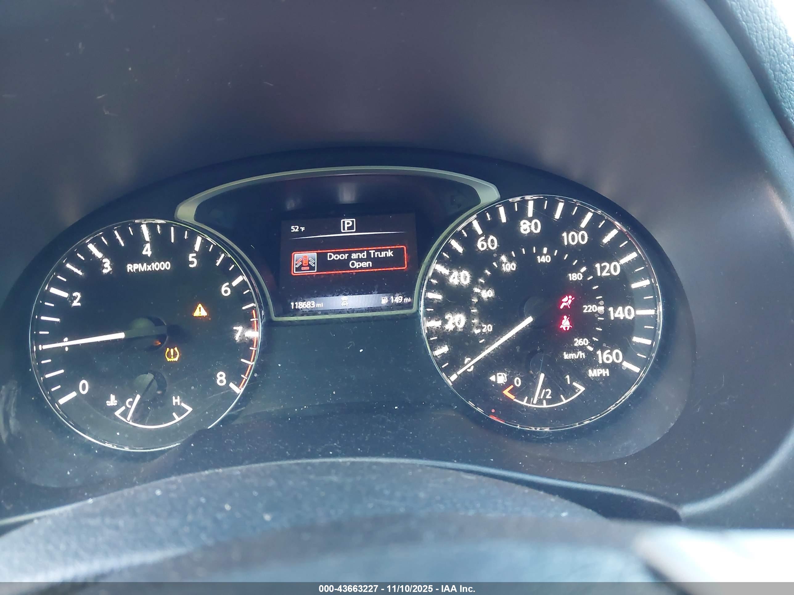 NISSAN ALTIMA image 7