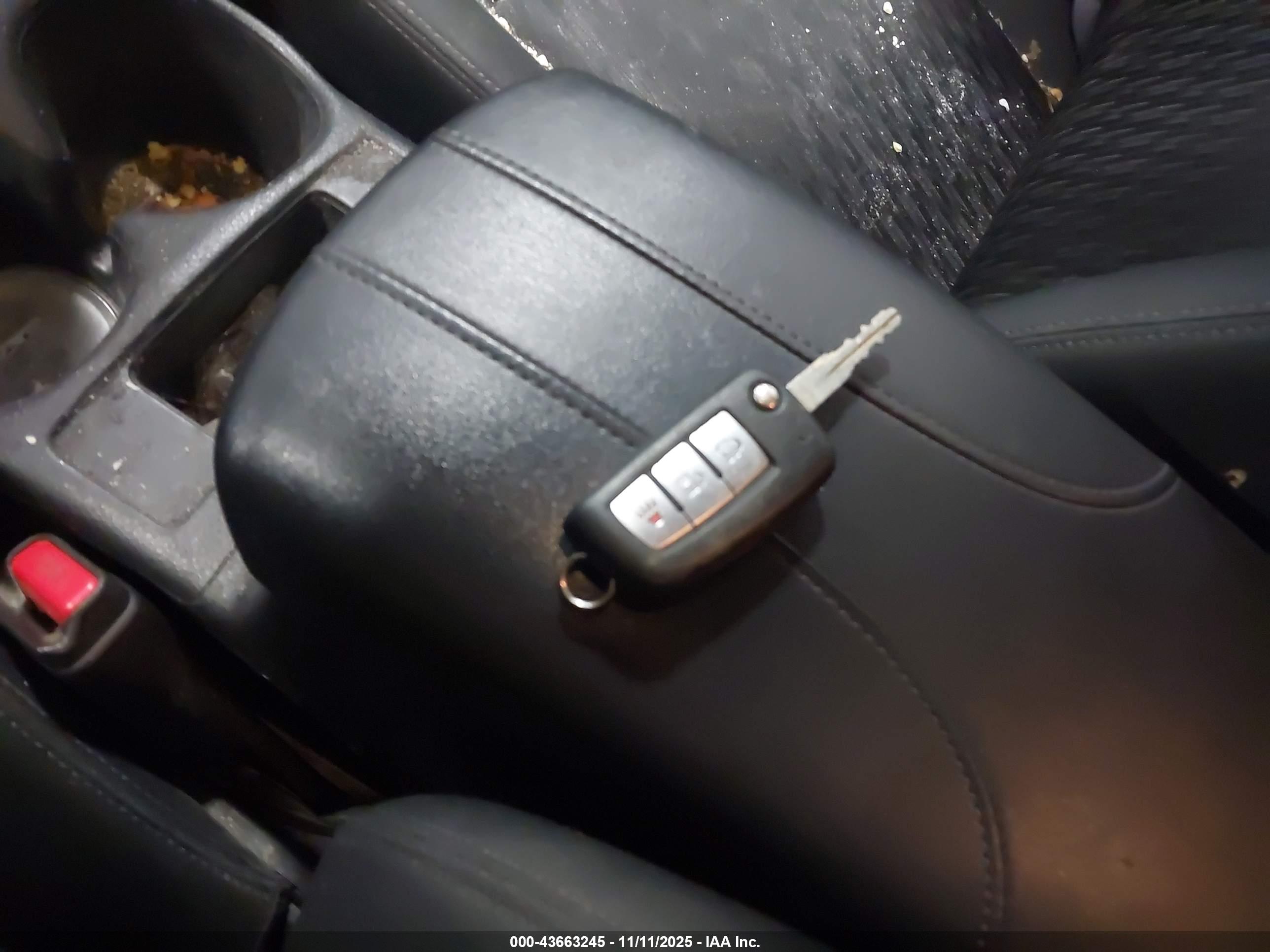 NISSAN ROGUE image 11
