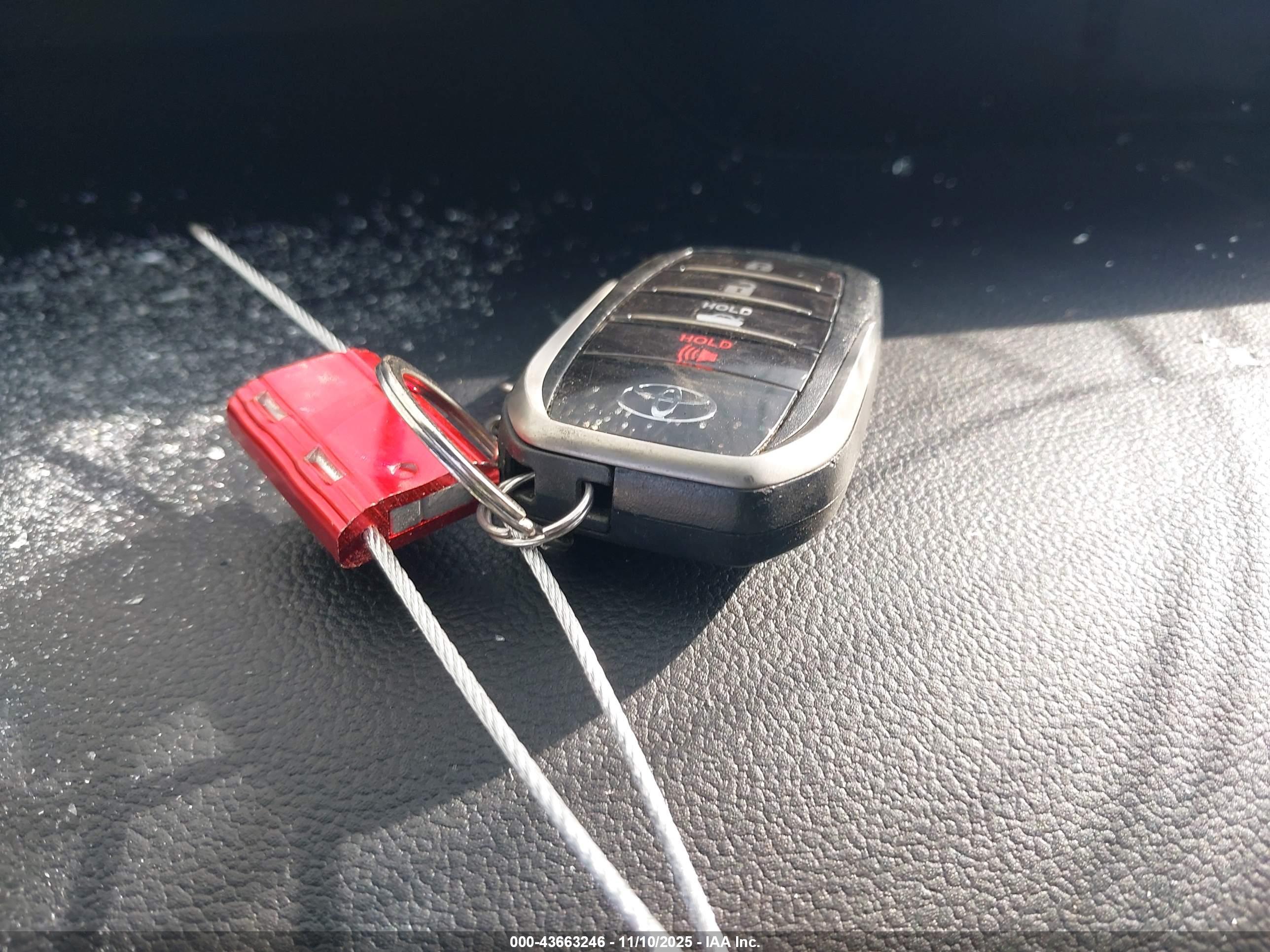 TOYOTA MIRAI image 11