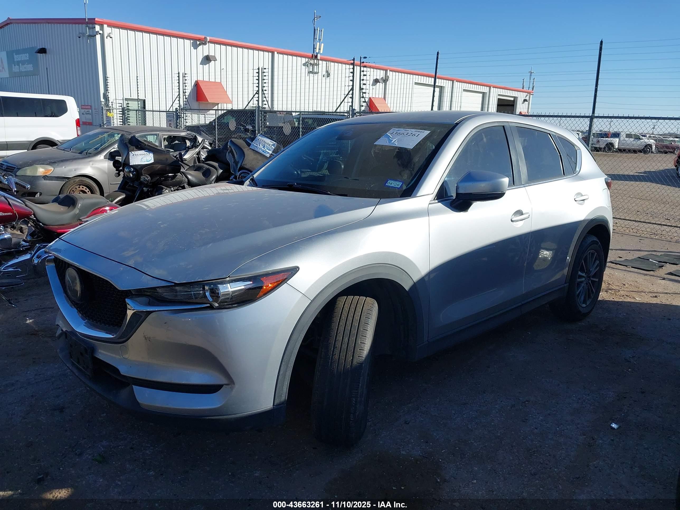 MAZDA CX-5 image 2