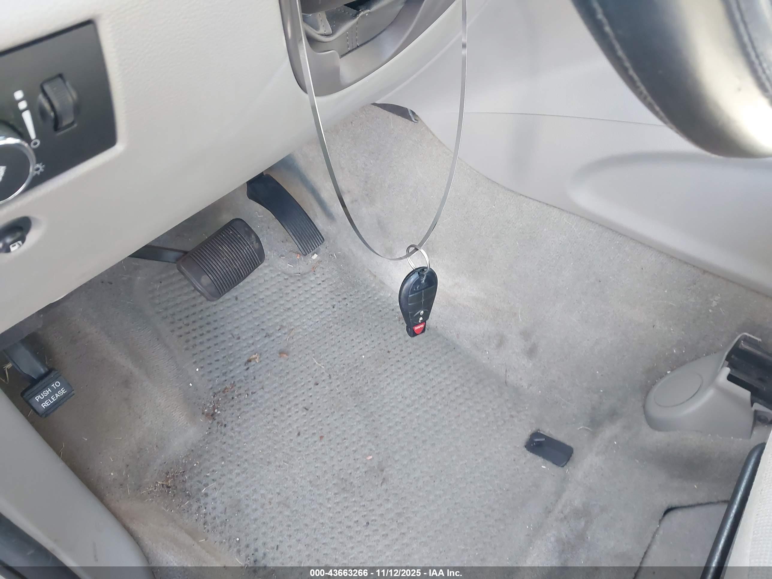 JEEP GRAND image 11