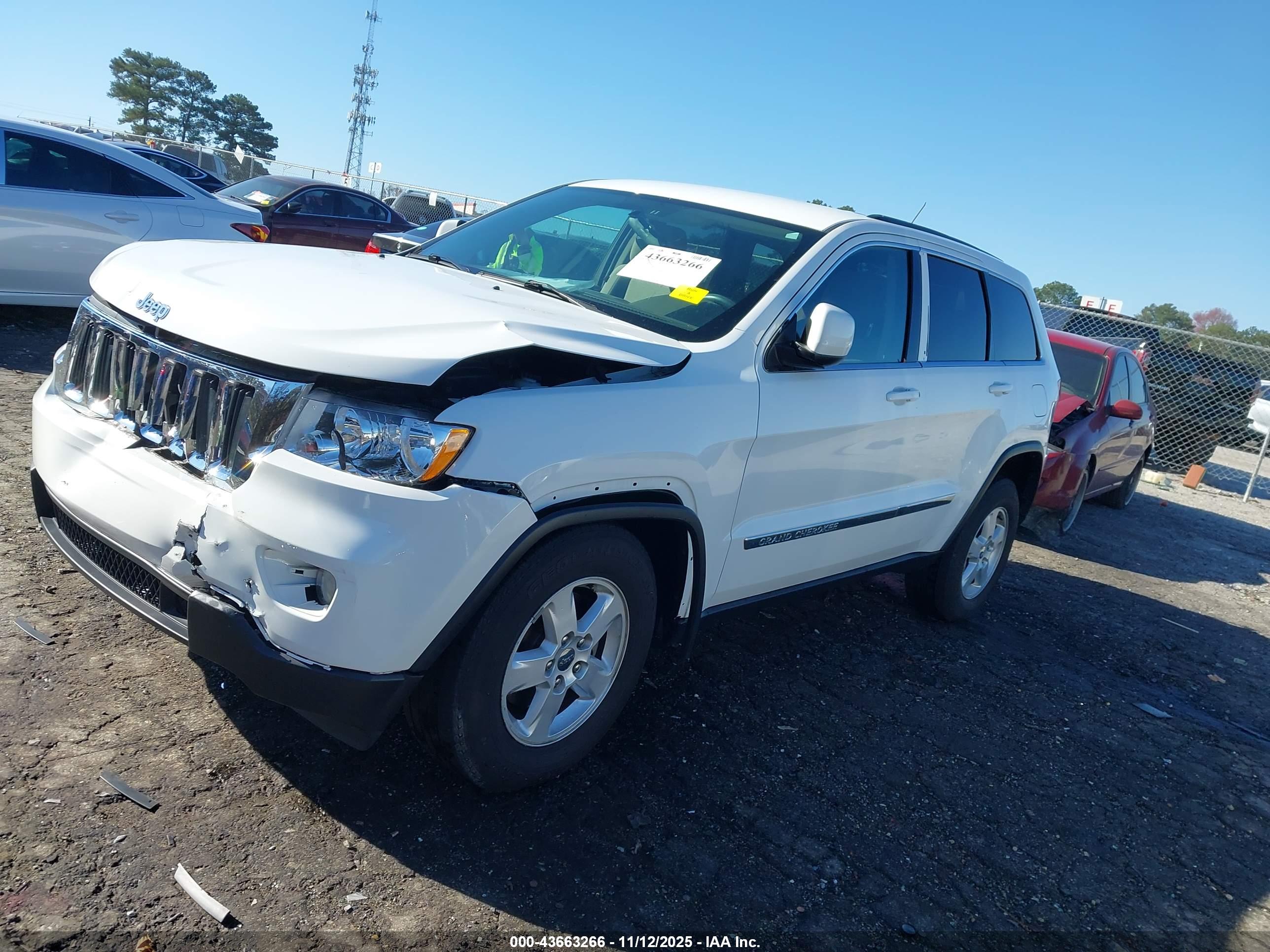 JEEP GRAND image 2