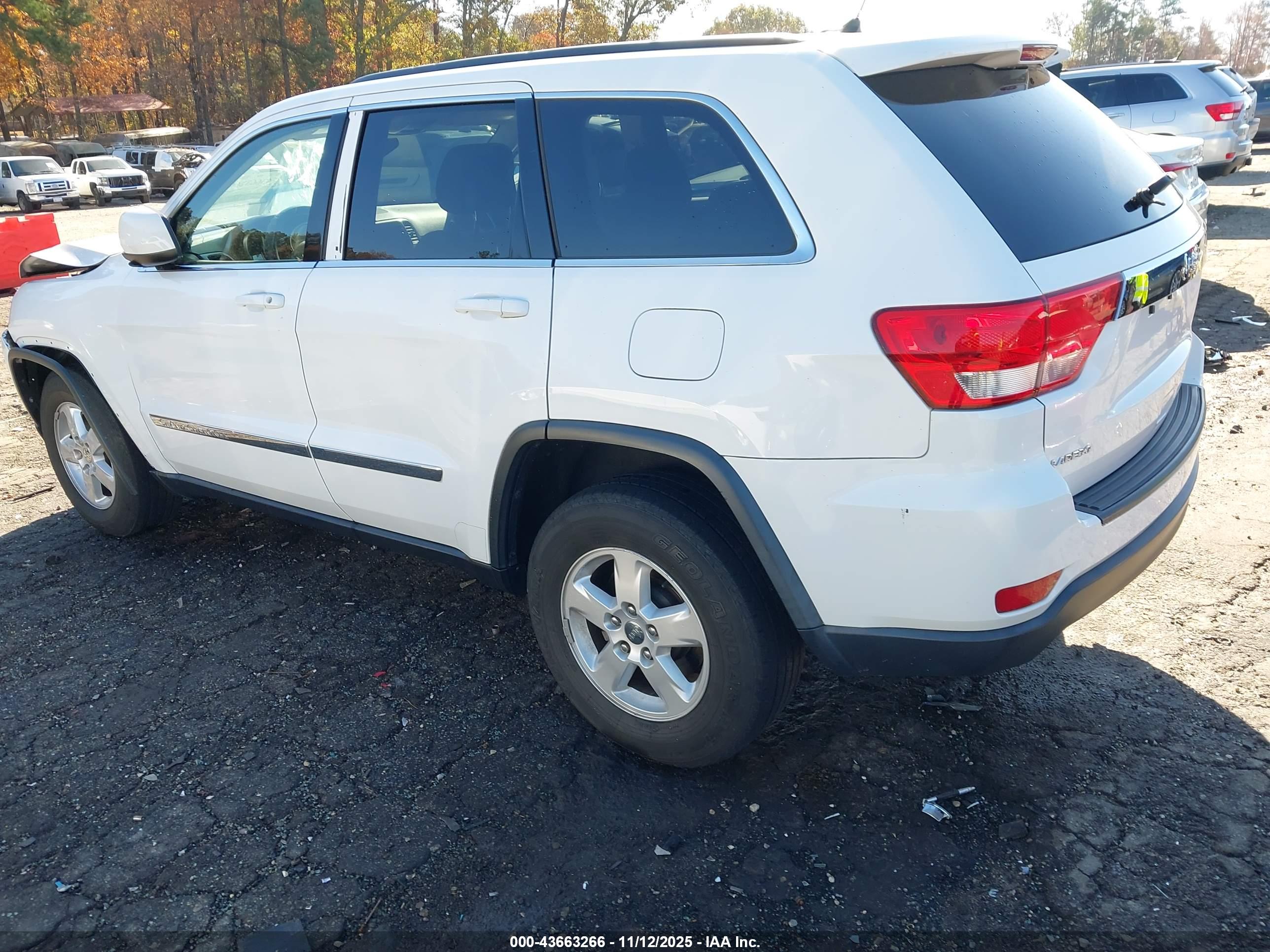 JEEP GRAND image 3