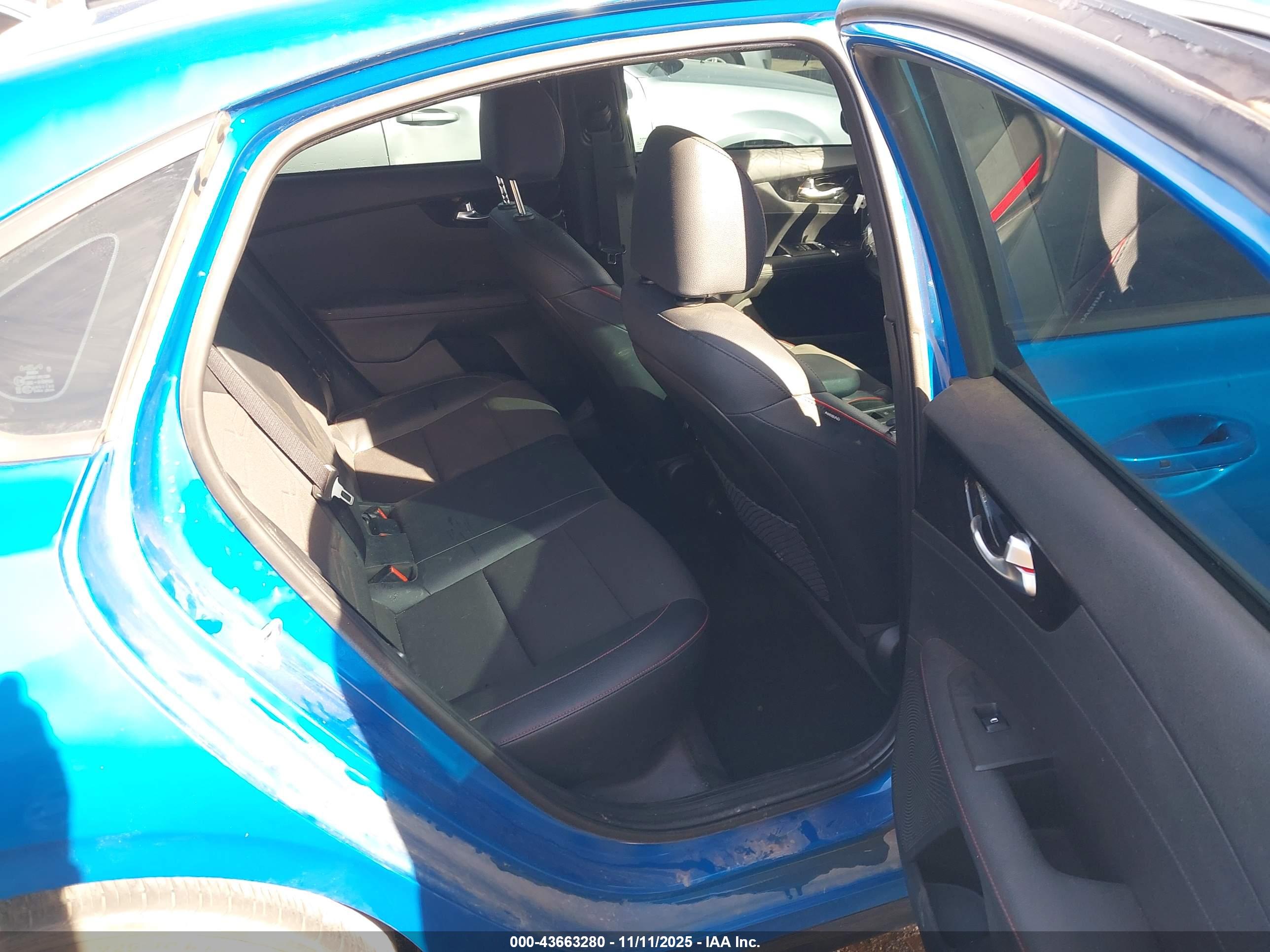 KIA FORTE image 8