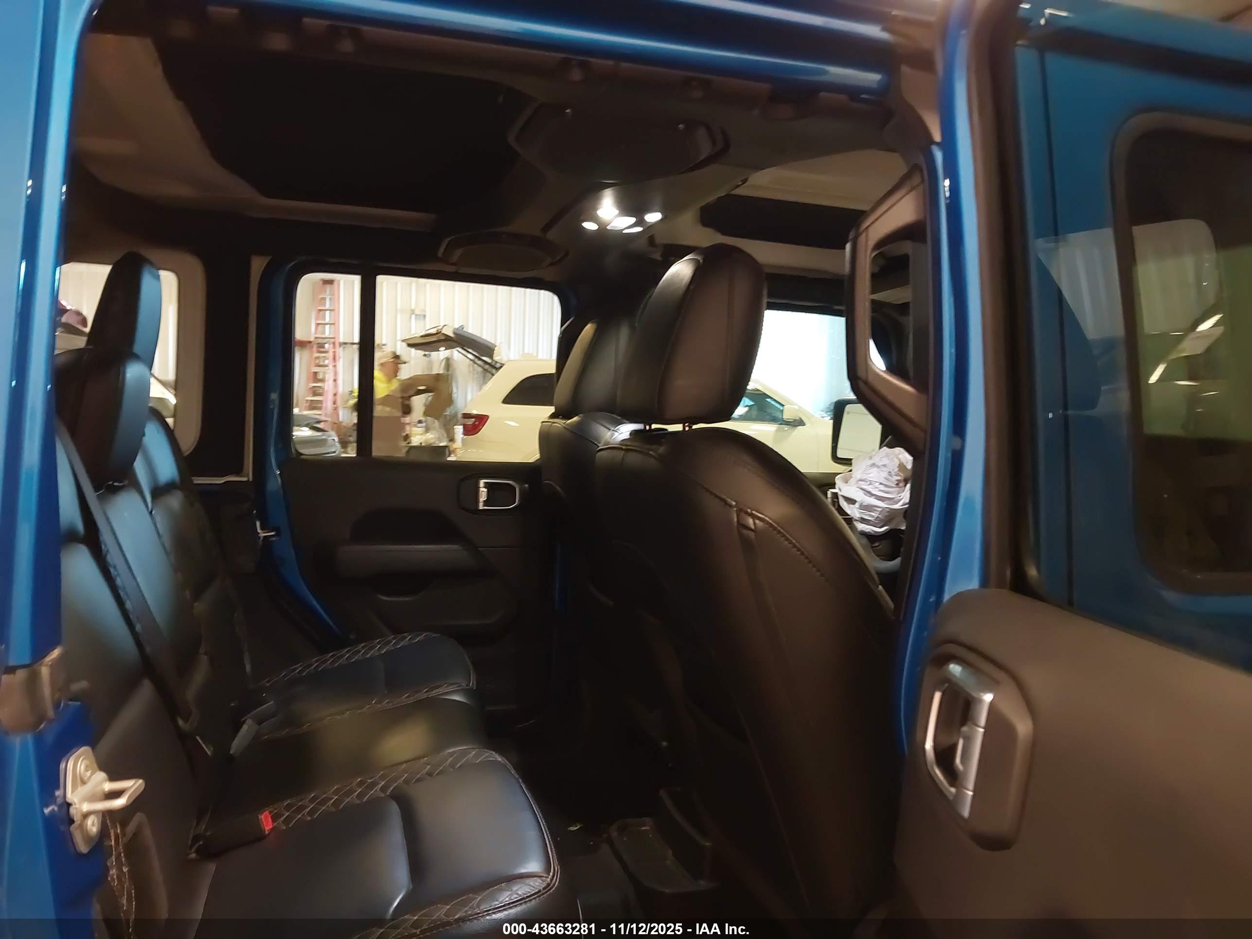 JEEP WRANGLER image 8