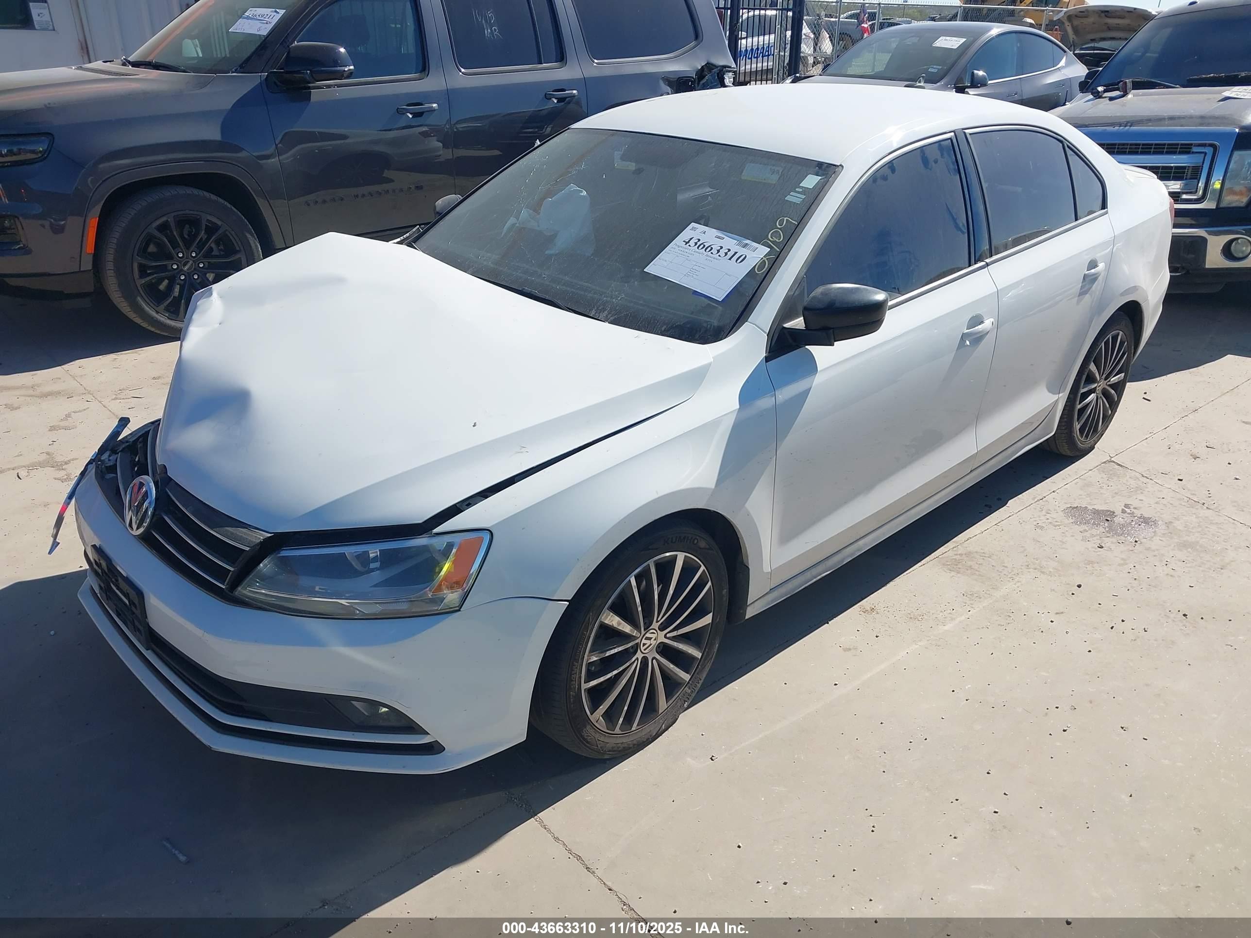 VOLKSWAGEN JETTA image 2