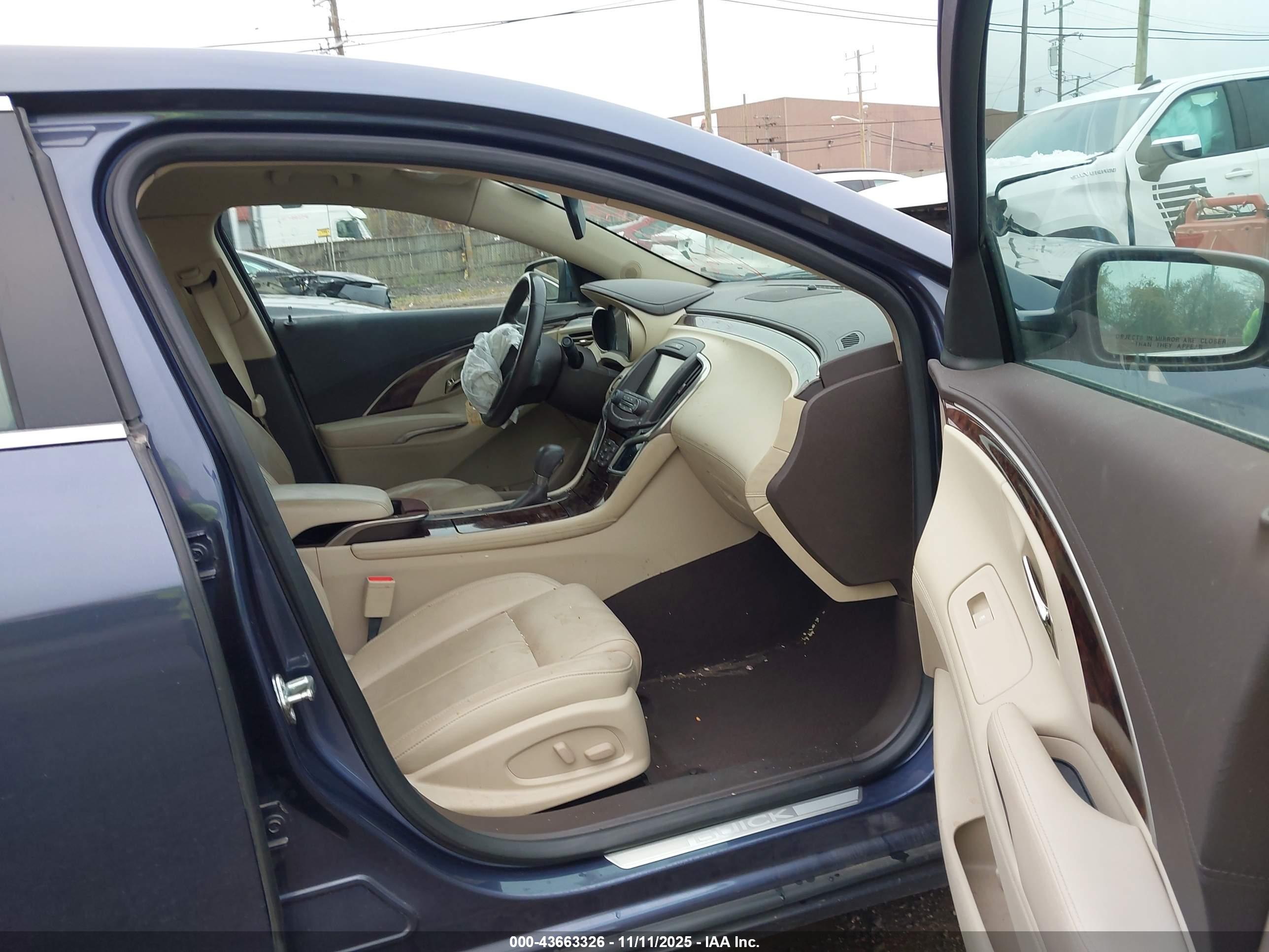 BUICK LACROSSE image 5