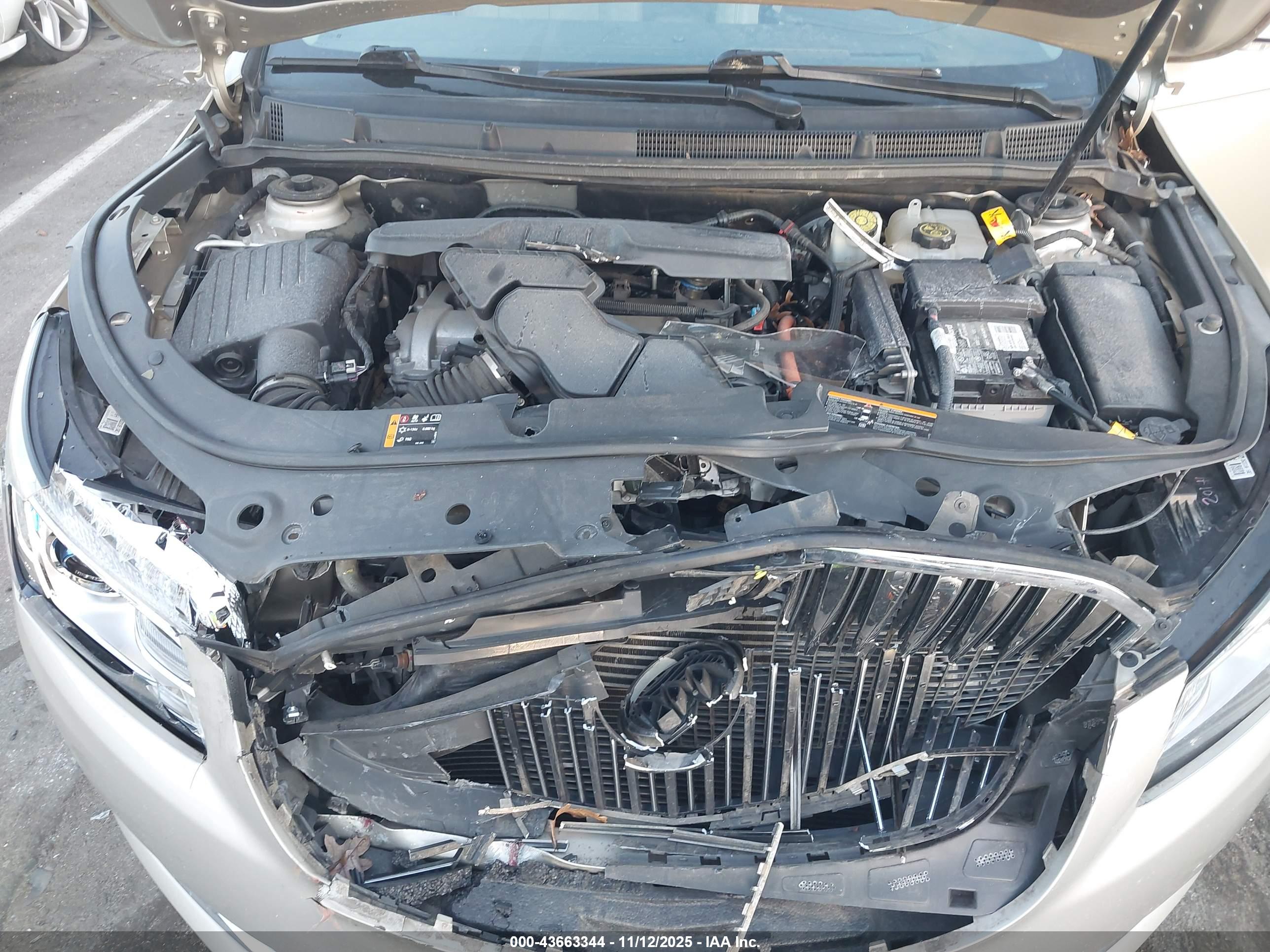 BUICK LACROSSE image 10
