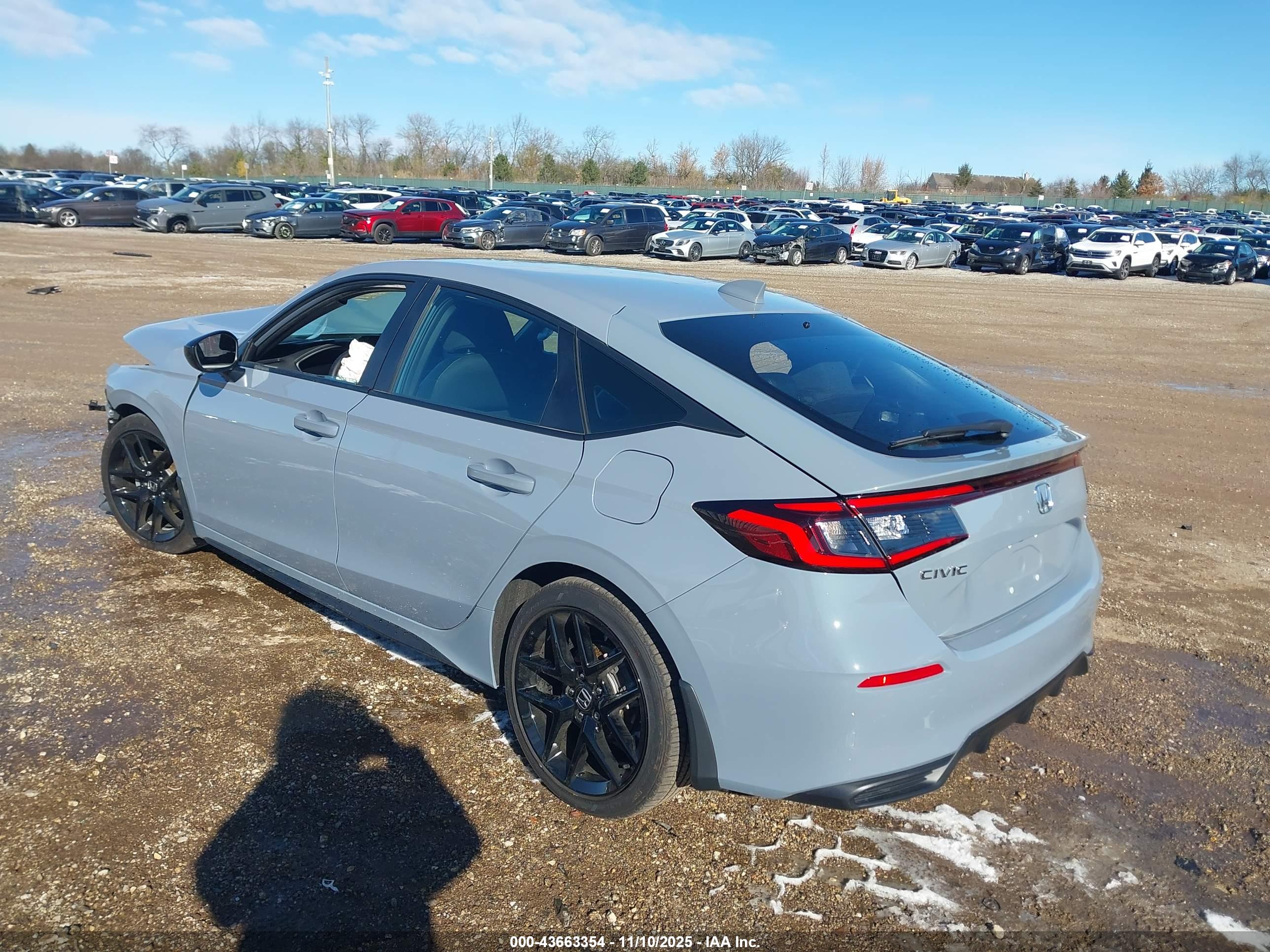 HONDA CIVIC image 3