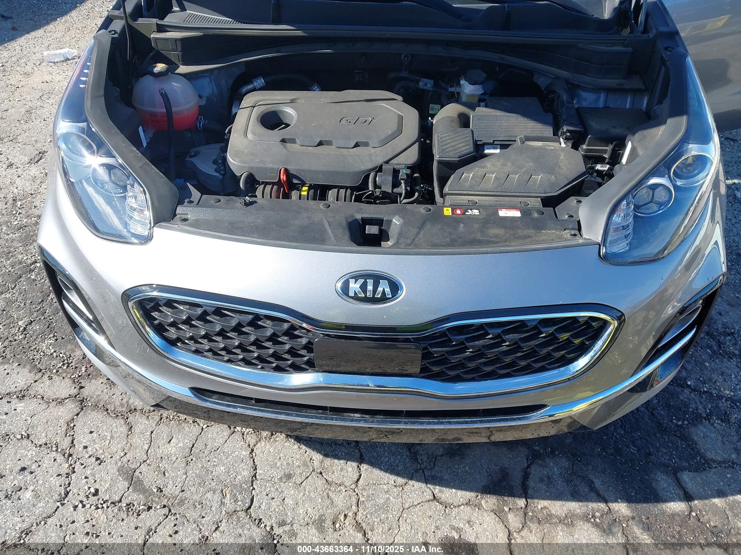 KIA SPORTAGE image 10