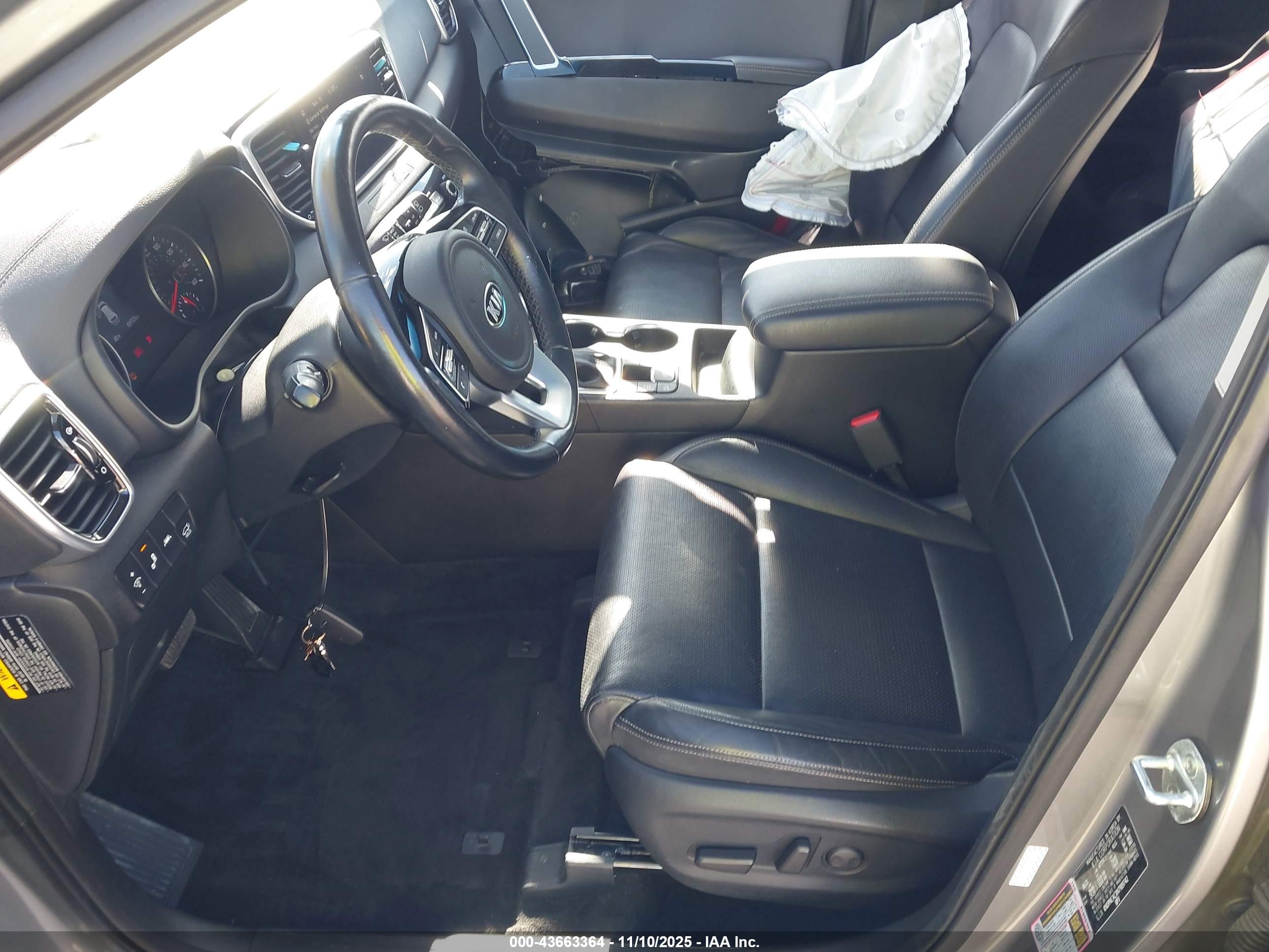 KIA SPORTAGE image 5