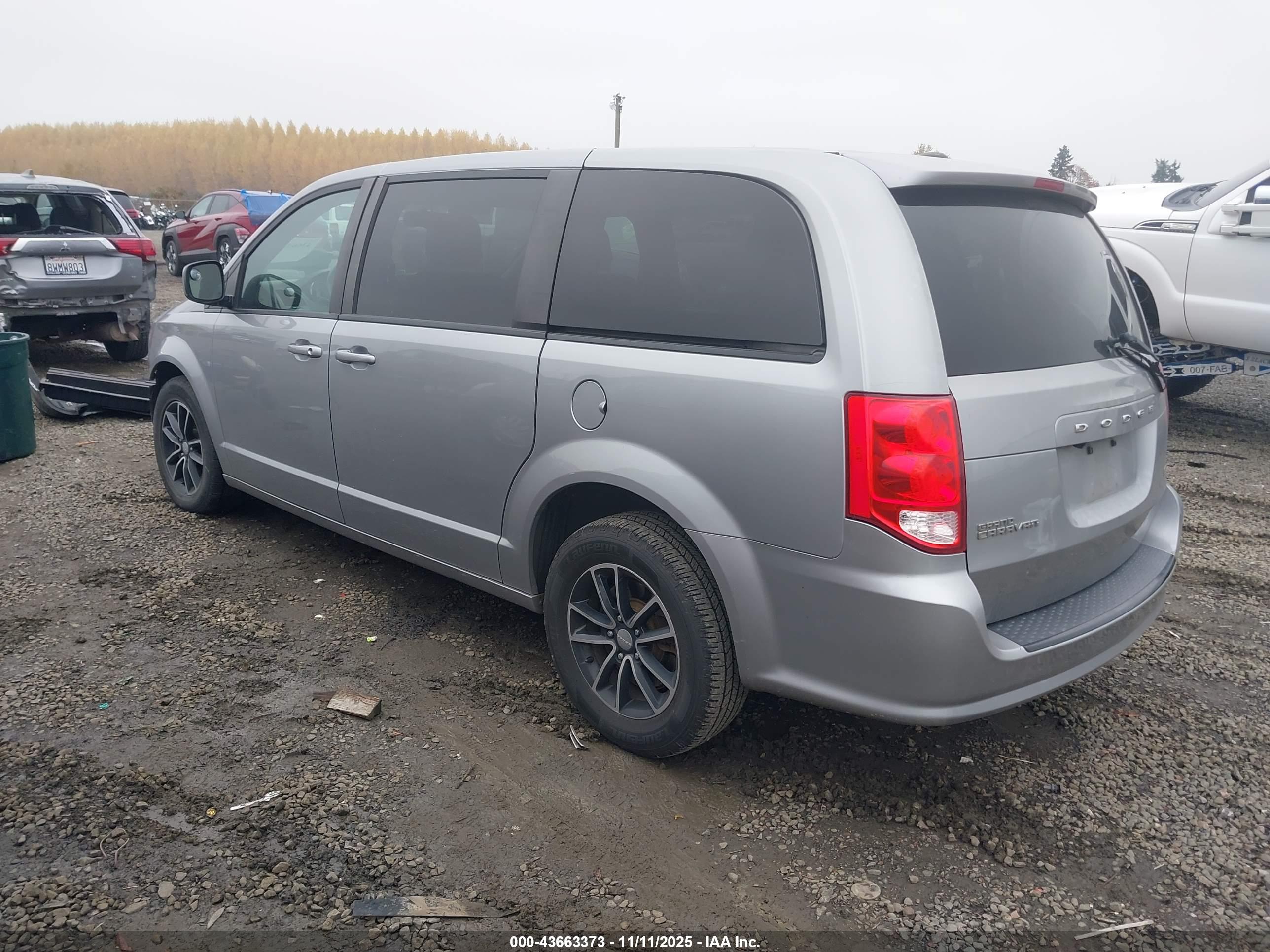 DODGE GRAND image 3