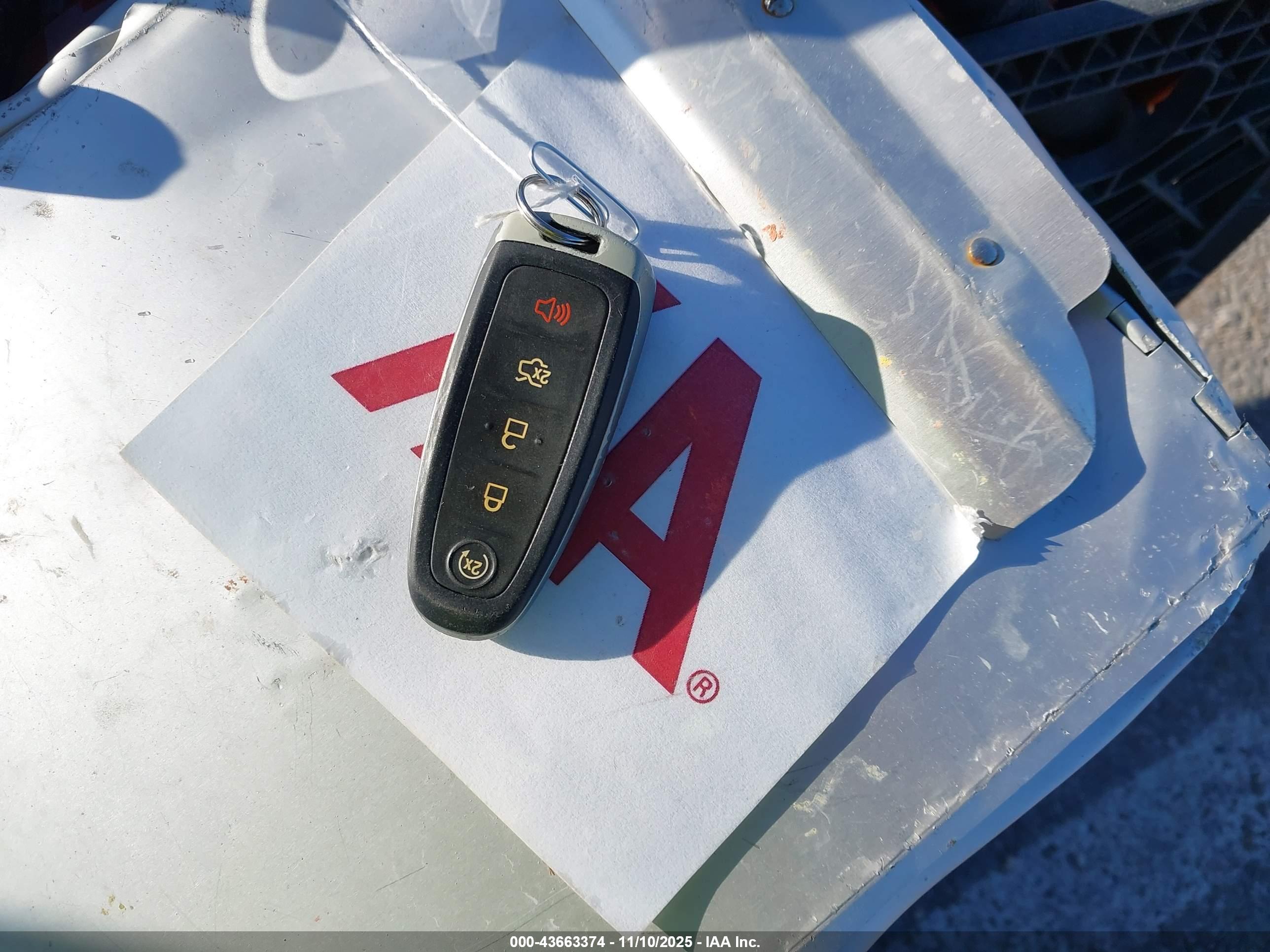 FORD ESCAPE image 11