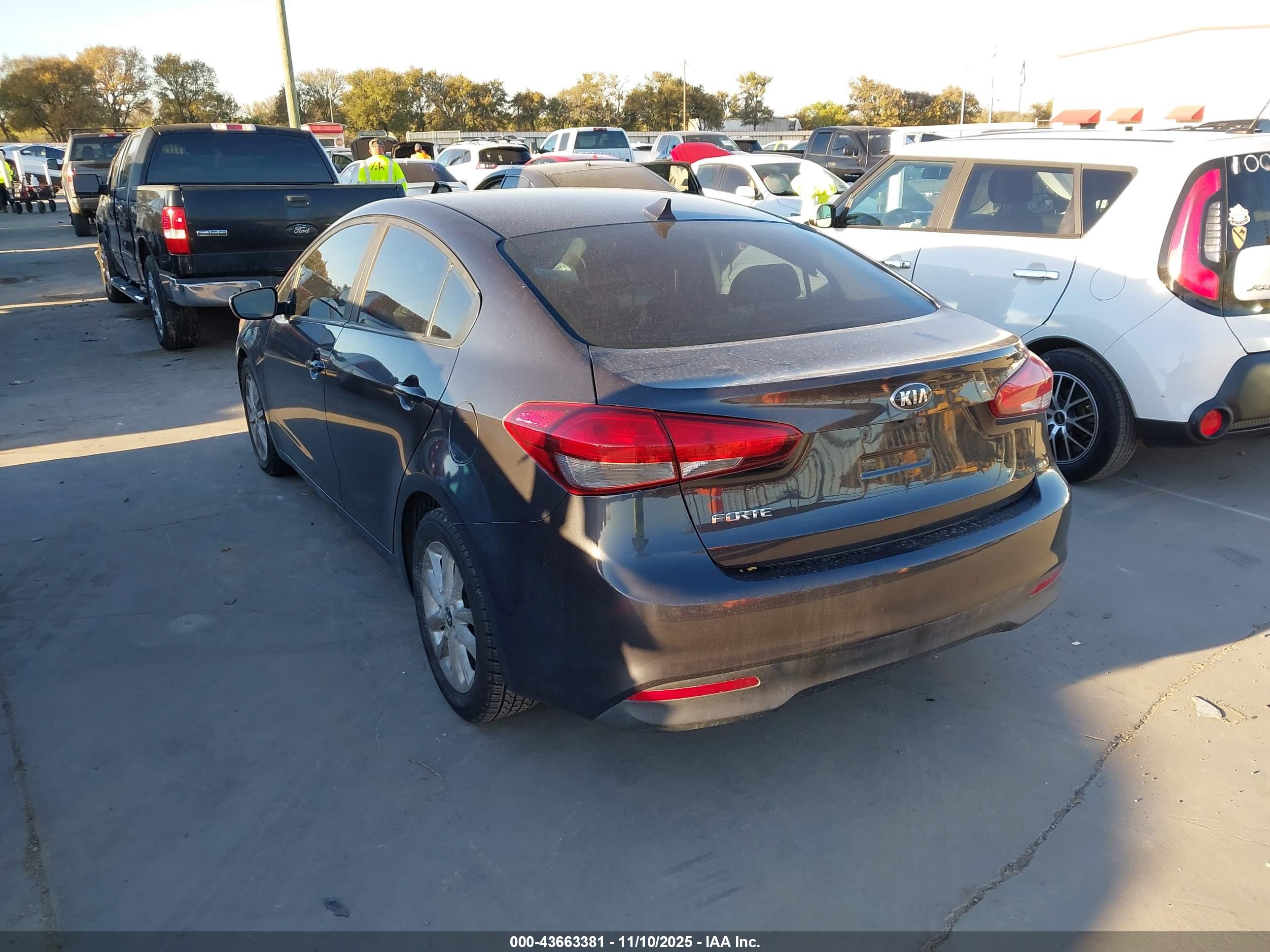 KIA FORTE image 3