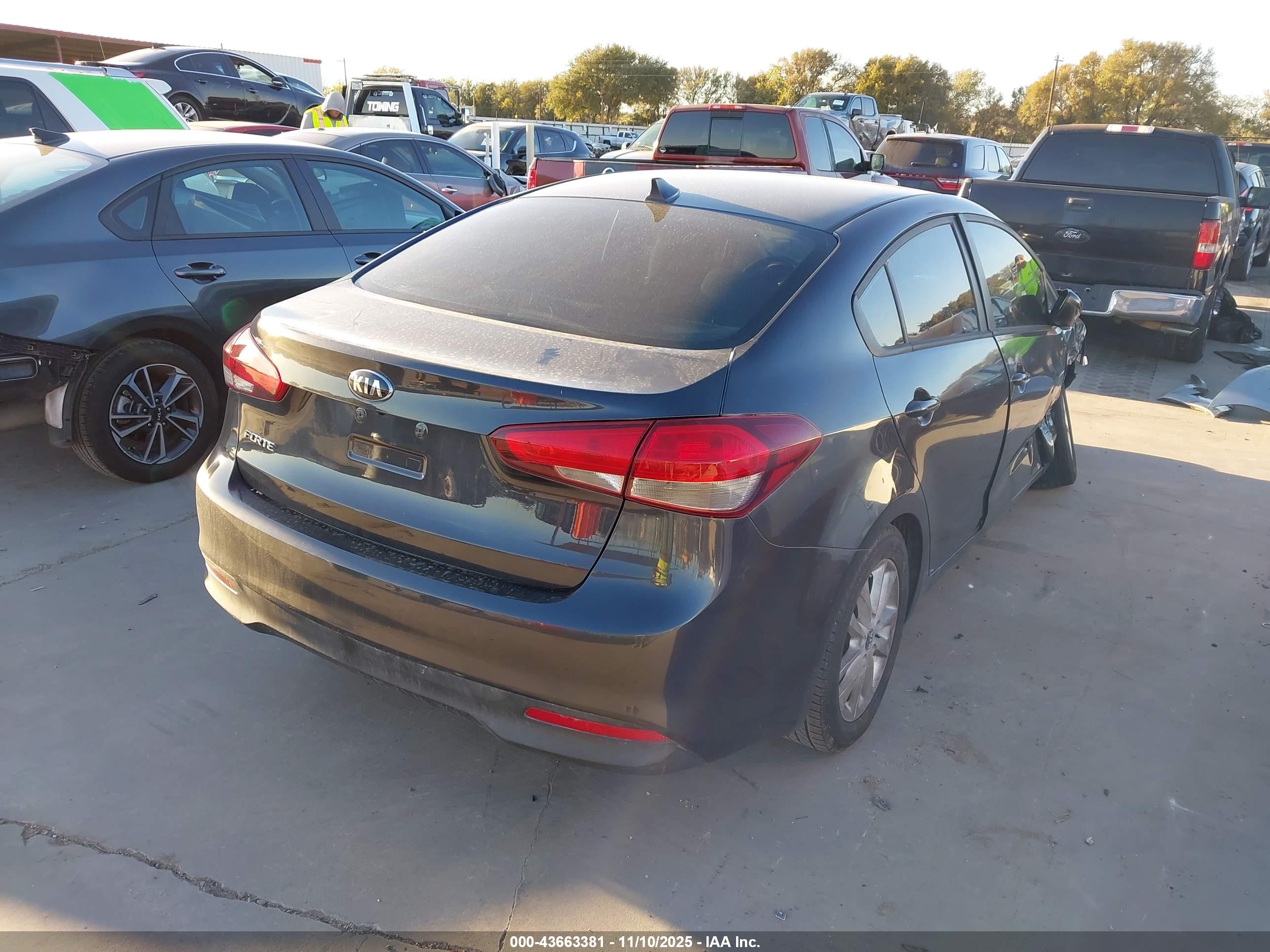 KIA FORTE image 4