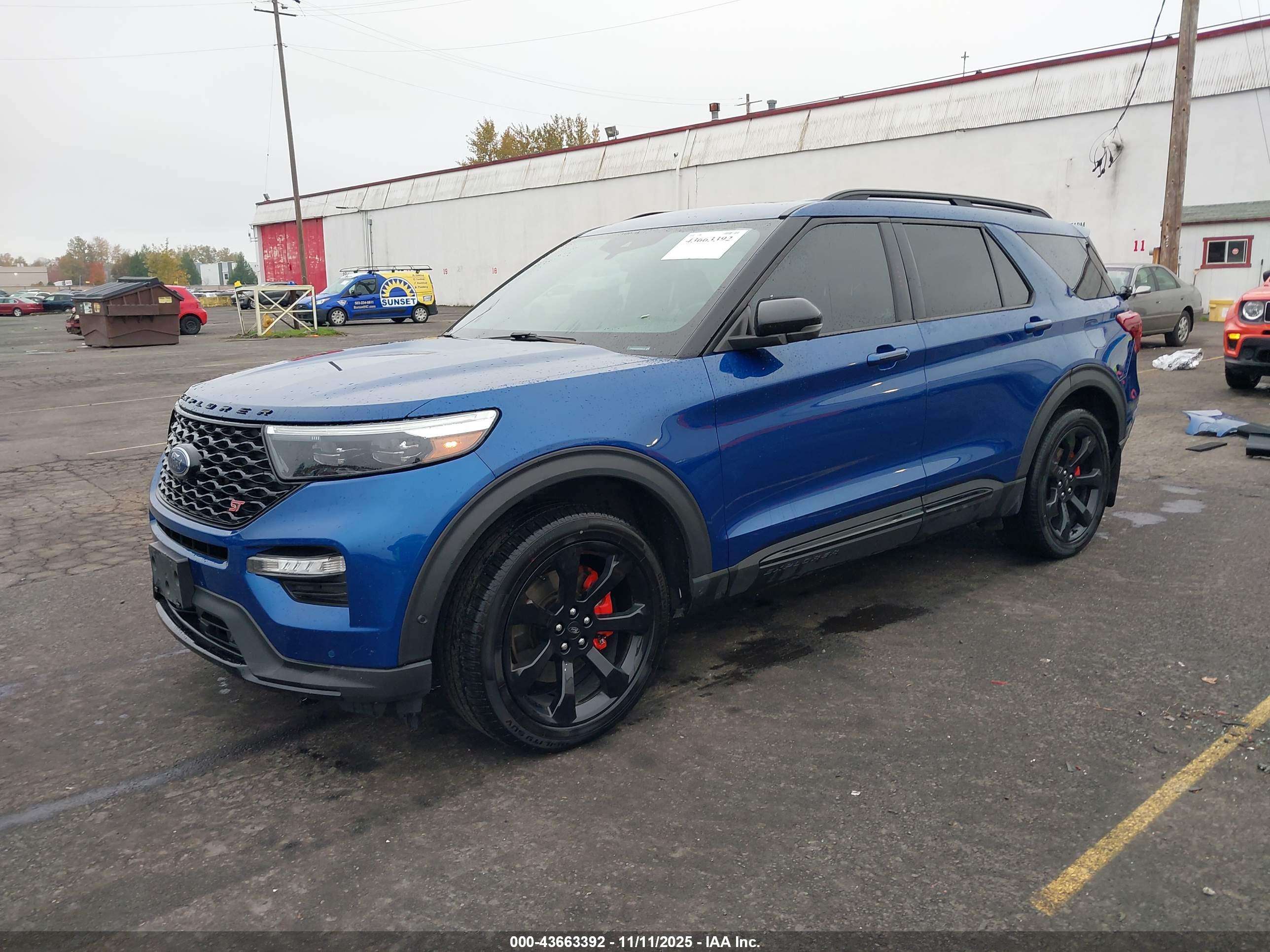 FORD EXPLORER image 2
